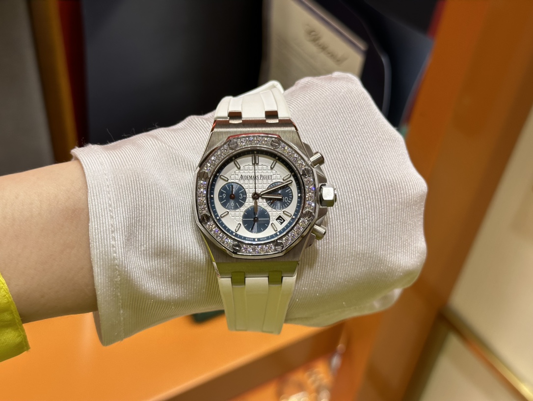 爱彼 Audemars Piguet 高级成衣风衣外套及大衣服饰 #0F311EC9 9