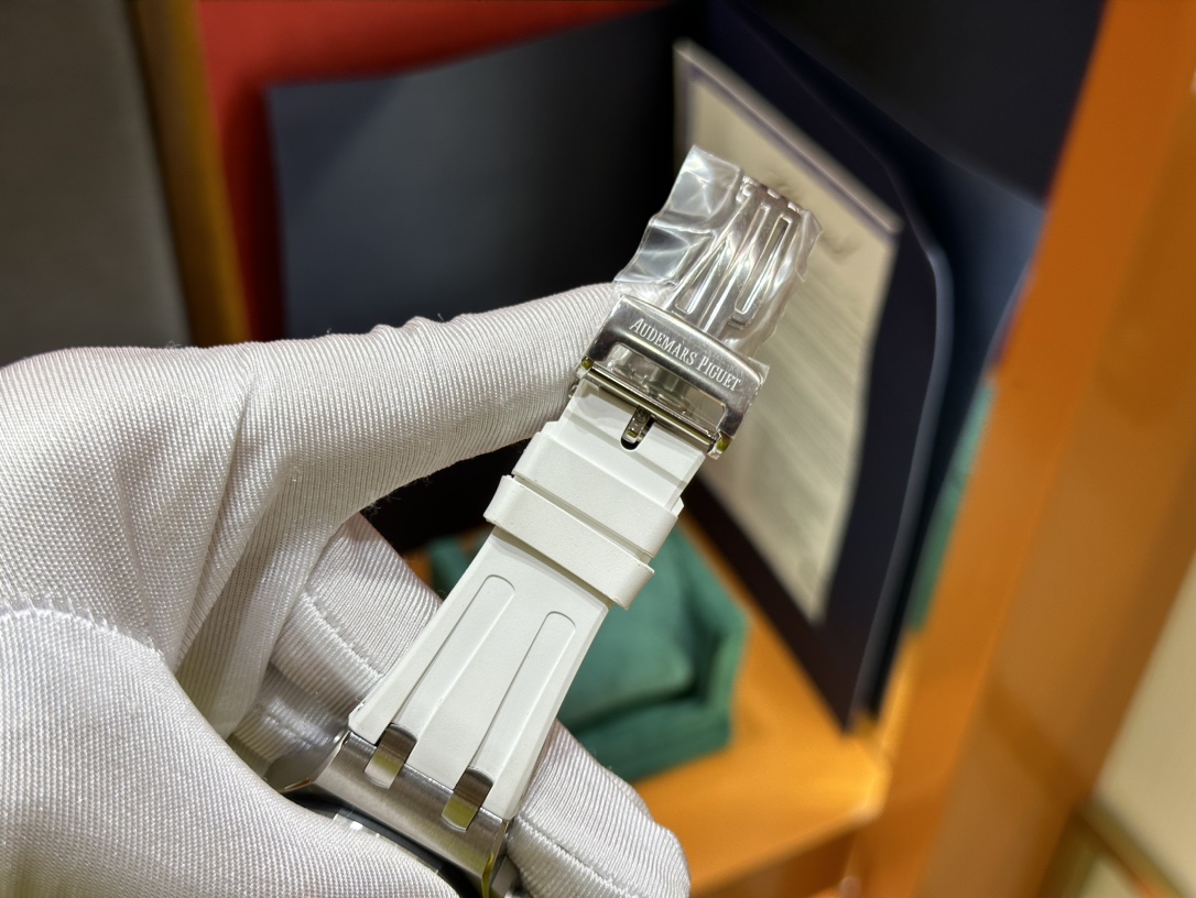 爱彼 Audemars Piguet 高级成衣风衣外套及大衣服饰 #0F311EC9 6