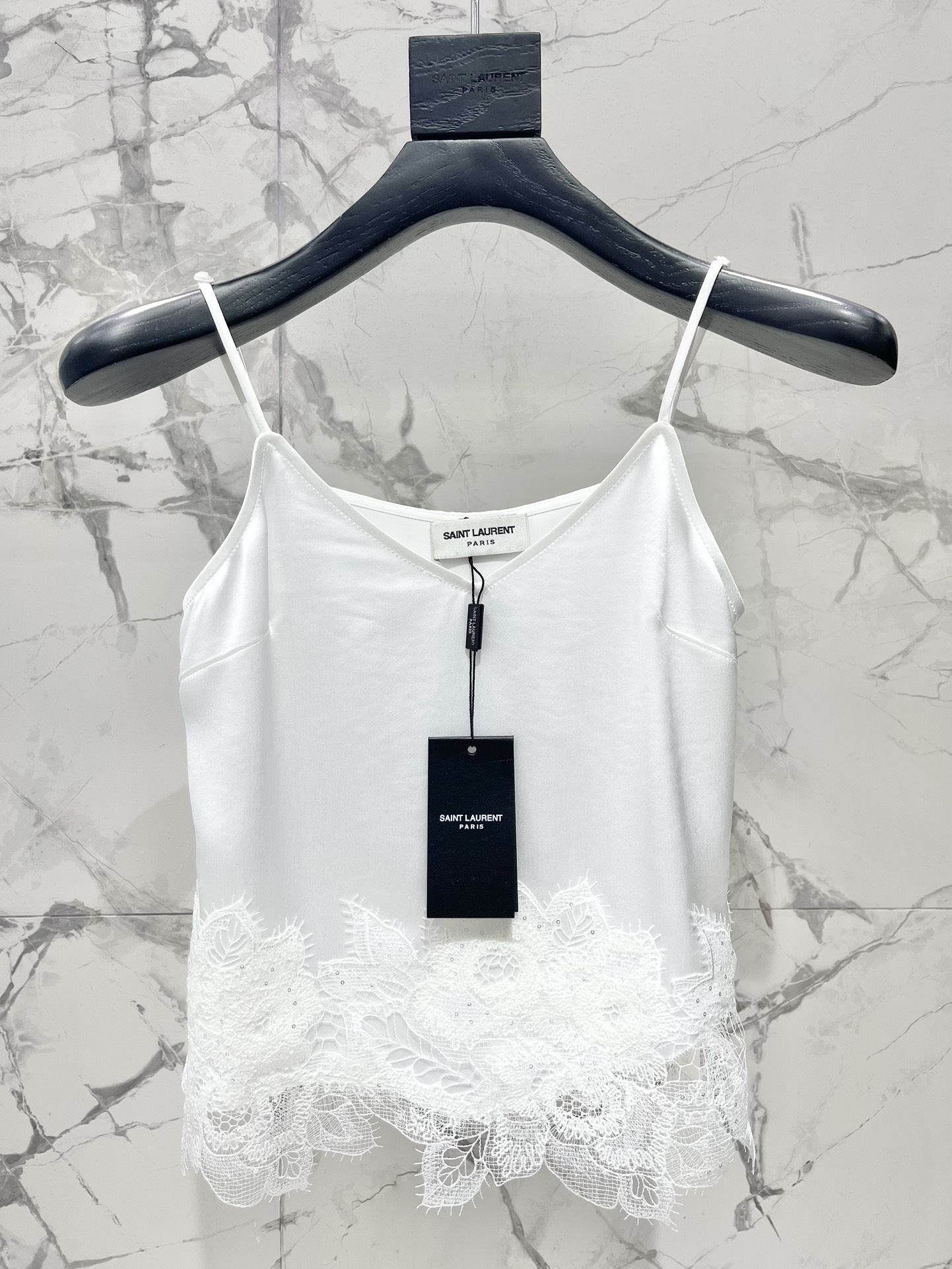 Шелковый топ с кружевом Saint Laurent