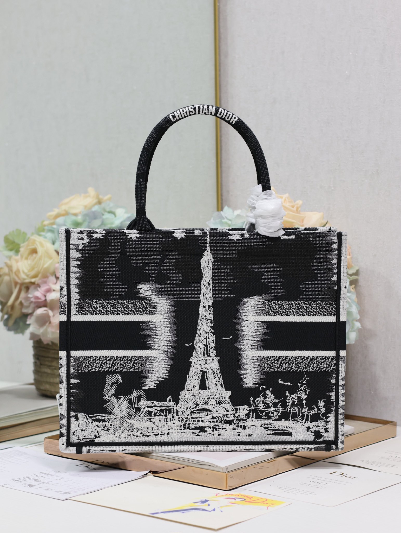 埃菲尔铁塔黑色 Dior book tote 购物袋