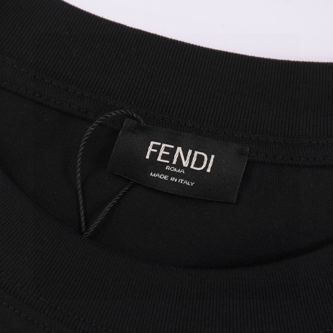 140 芬迪/Fendi 夏季新品高端品质 工匠工具印花领短袖T恤