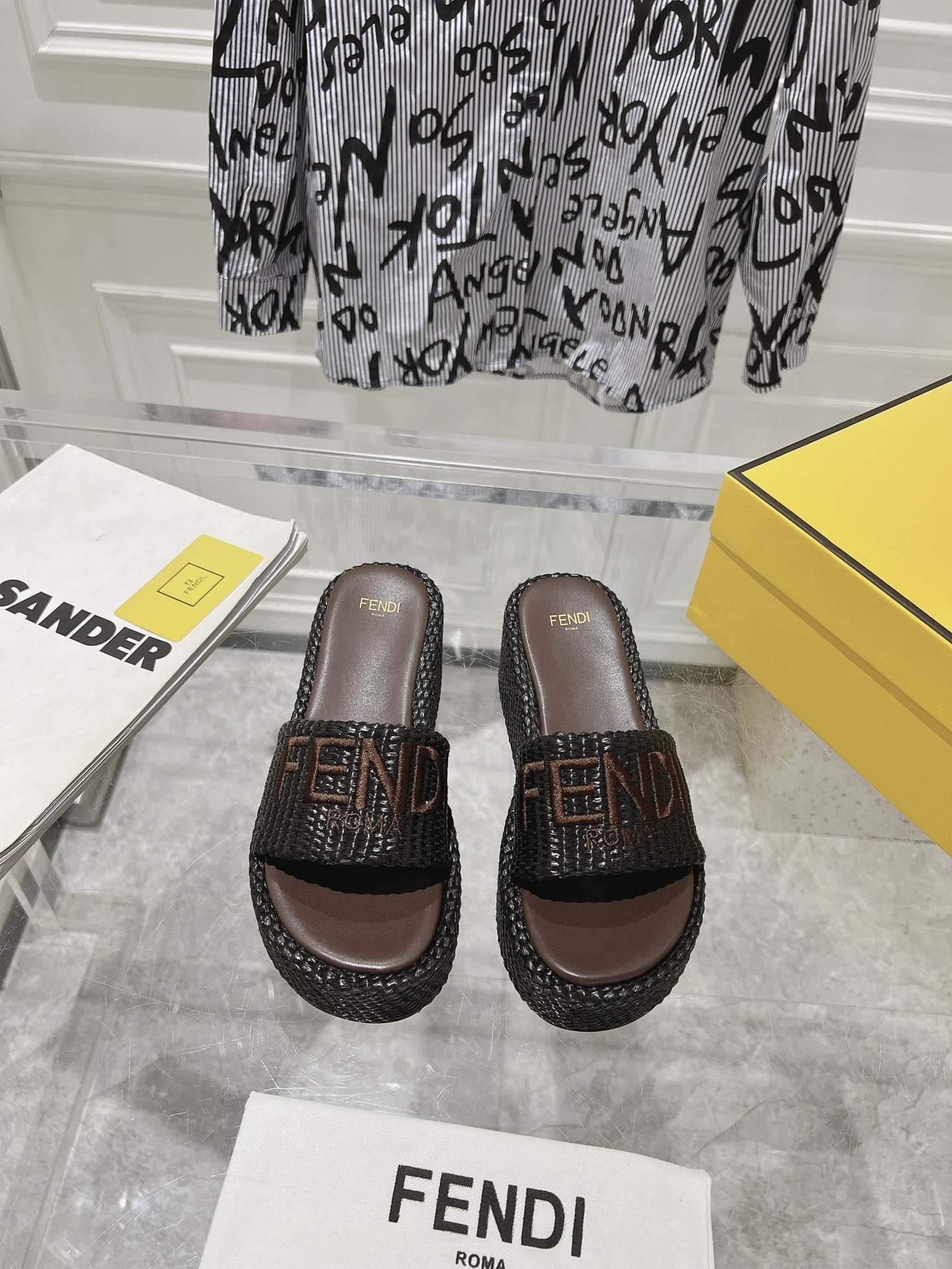 Fendi Shoes Slippers Weave Sheepskin Fashion