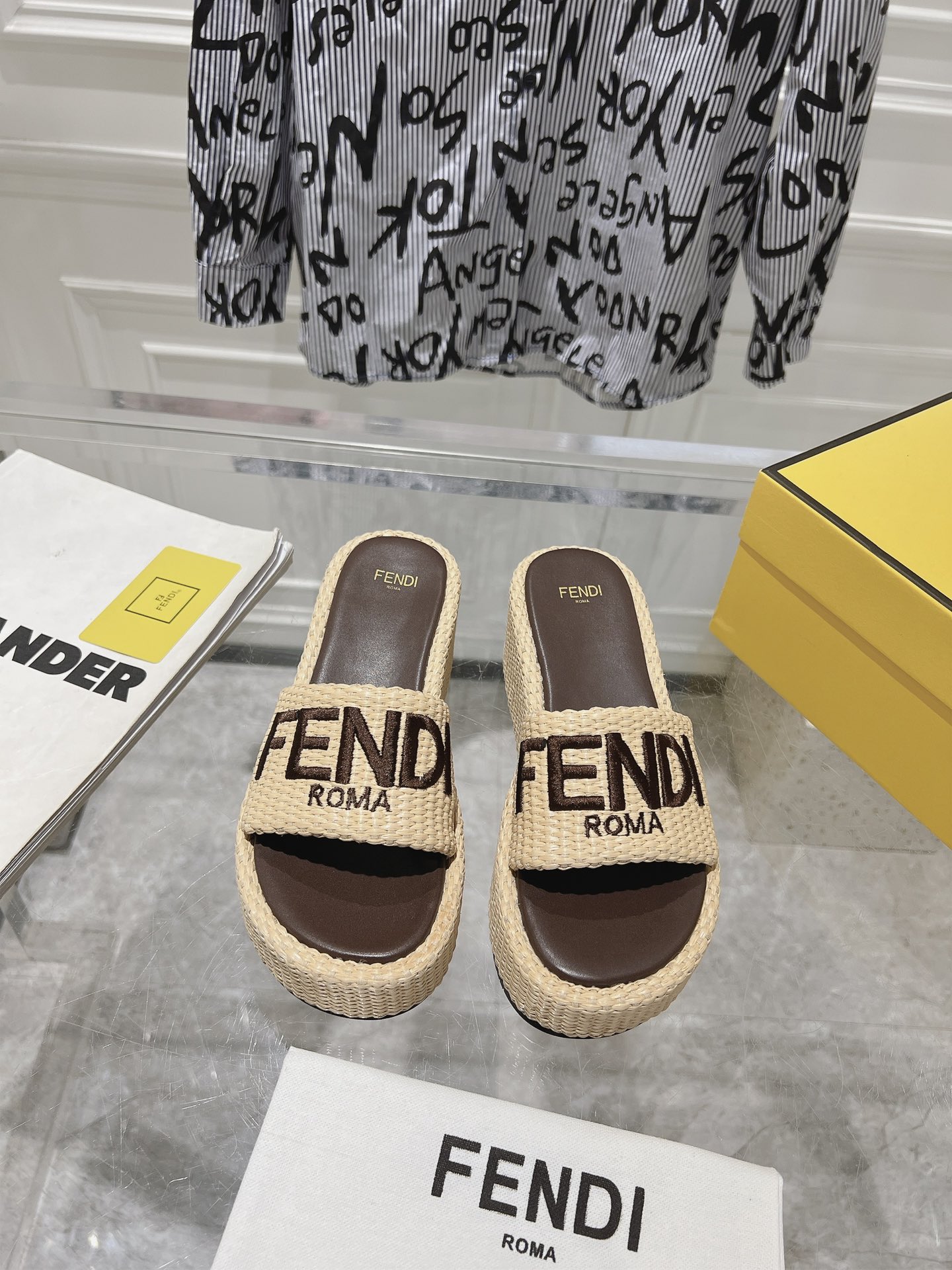 Fendi Shoes Slippers Weave Sheepskin Fashion