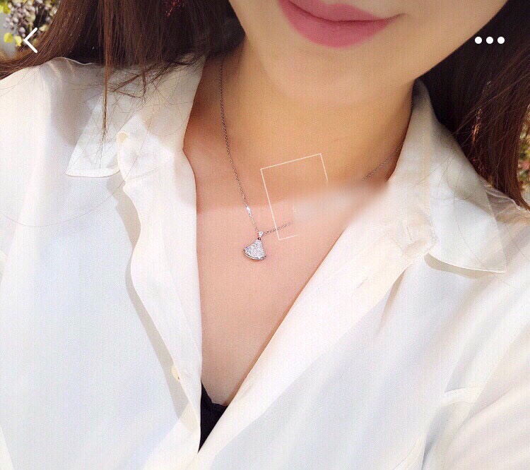 [Bulgari Jewelry]204318[We produce] Small skirt necklacetreasures It can be