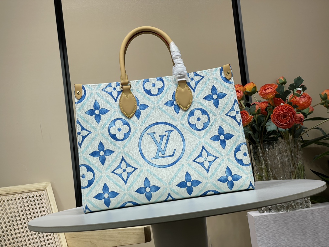 Louis Vuitton LV Onthego Taschen Tragetaschen Blau Drucken Leinwand Rindsleder Sommerkollektion Circle M11262