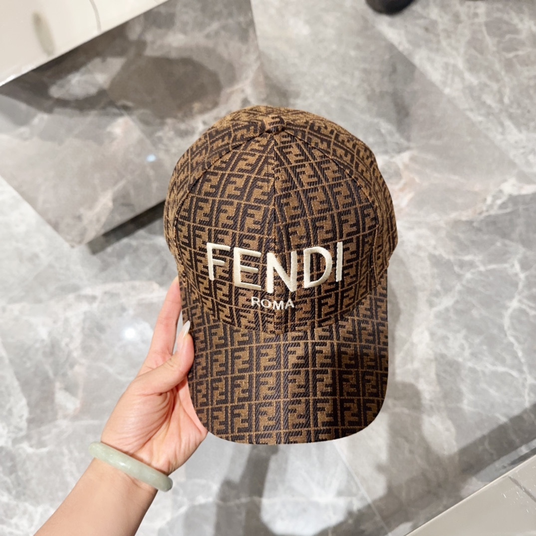 Fendi Sombreros Gorras