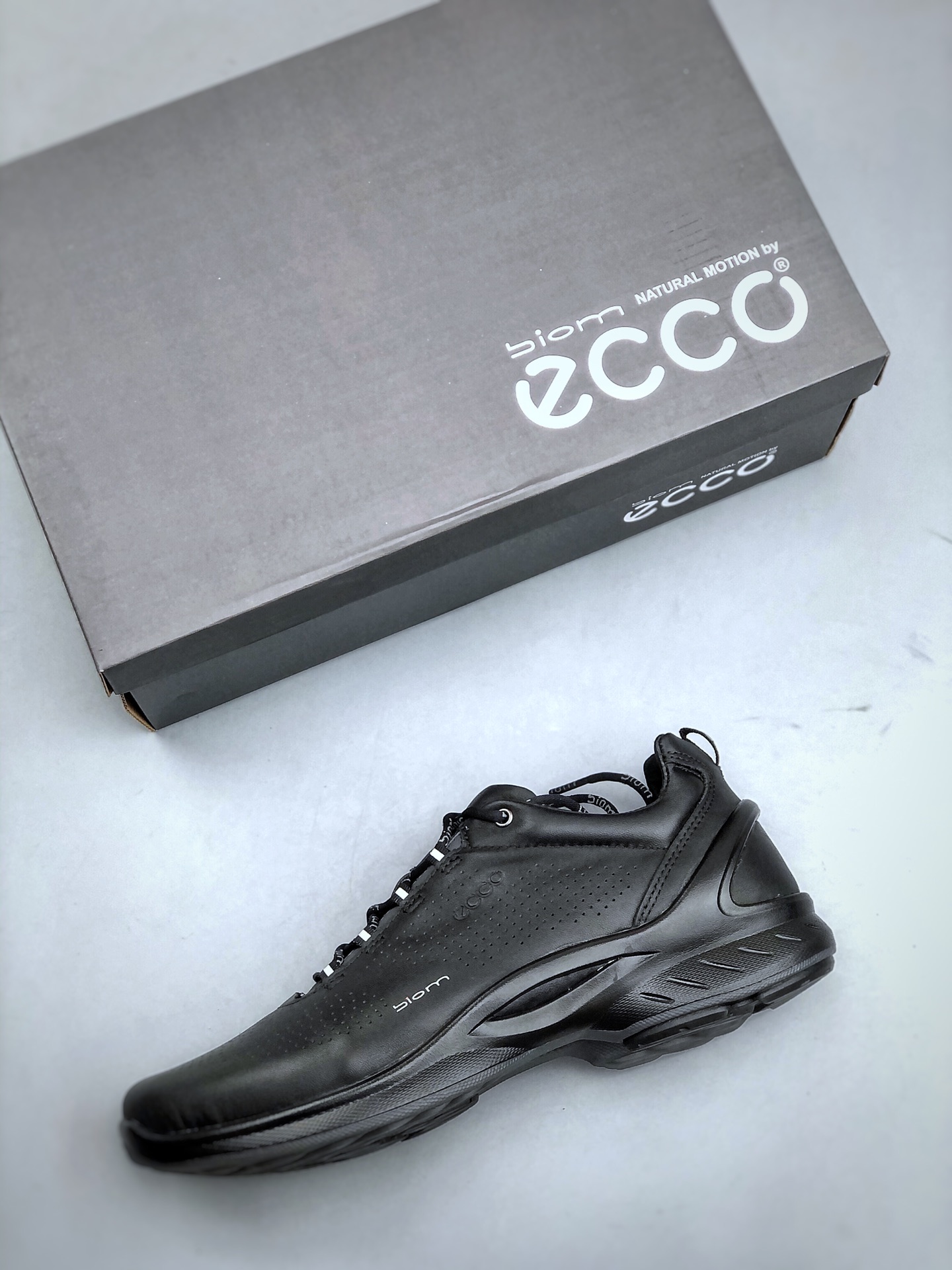 280 T/Ecco/爱步男鞋小经典款系带透气休闲运动户外健步鞋837514