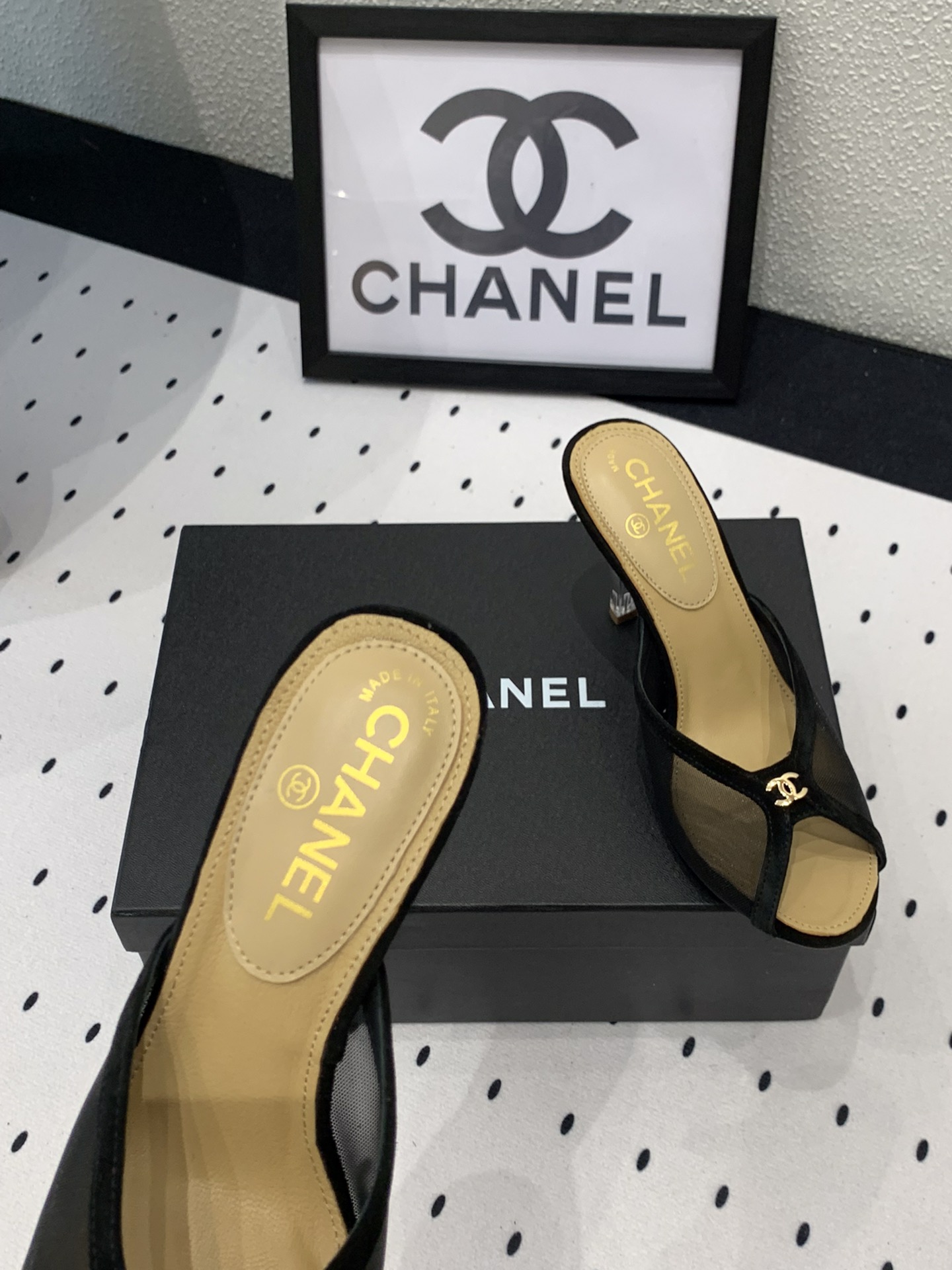 Chanel Chanel新款网纱蕾丝高跟拖鞋