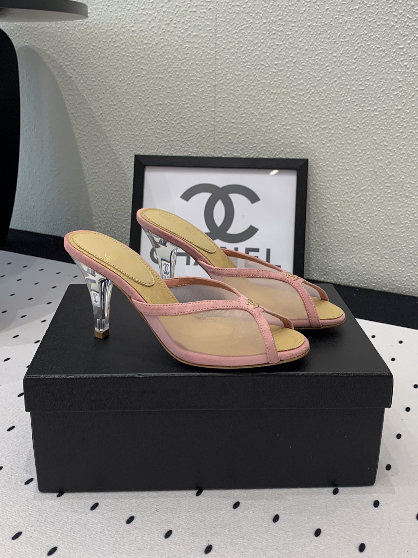Chanel Chanel新款网纱蕾丝高跟拖鞋