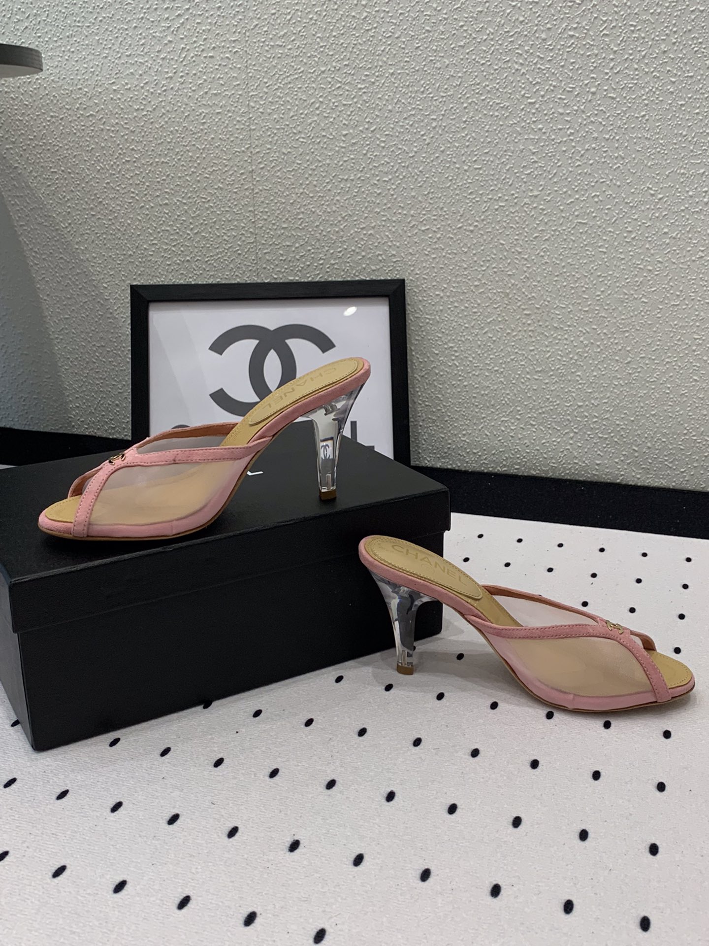 Chanel Chanel新款网纱蕾丝高跟拖鞋