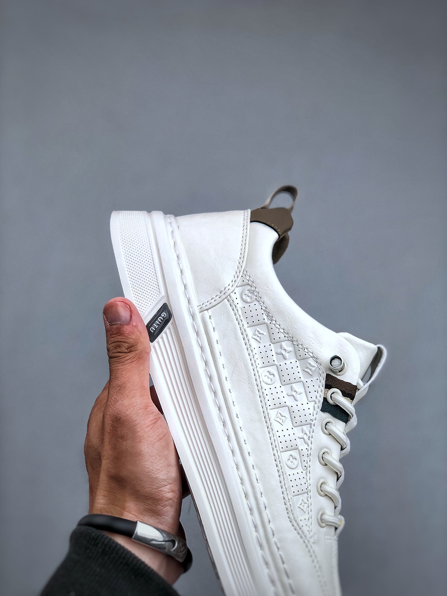 260 Gucci Screener GG High-Top Sneaker休闲潮鞋系列意大利进口超软小牛皮+刺绣搭配