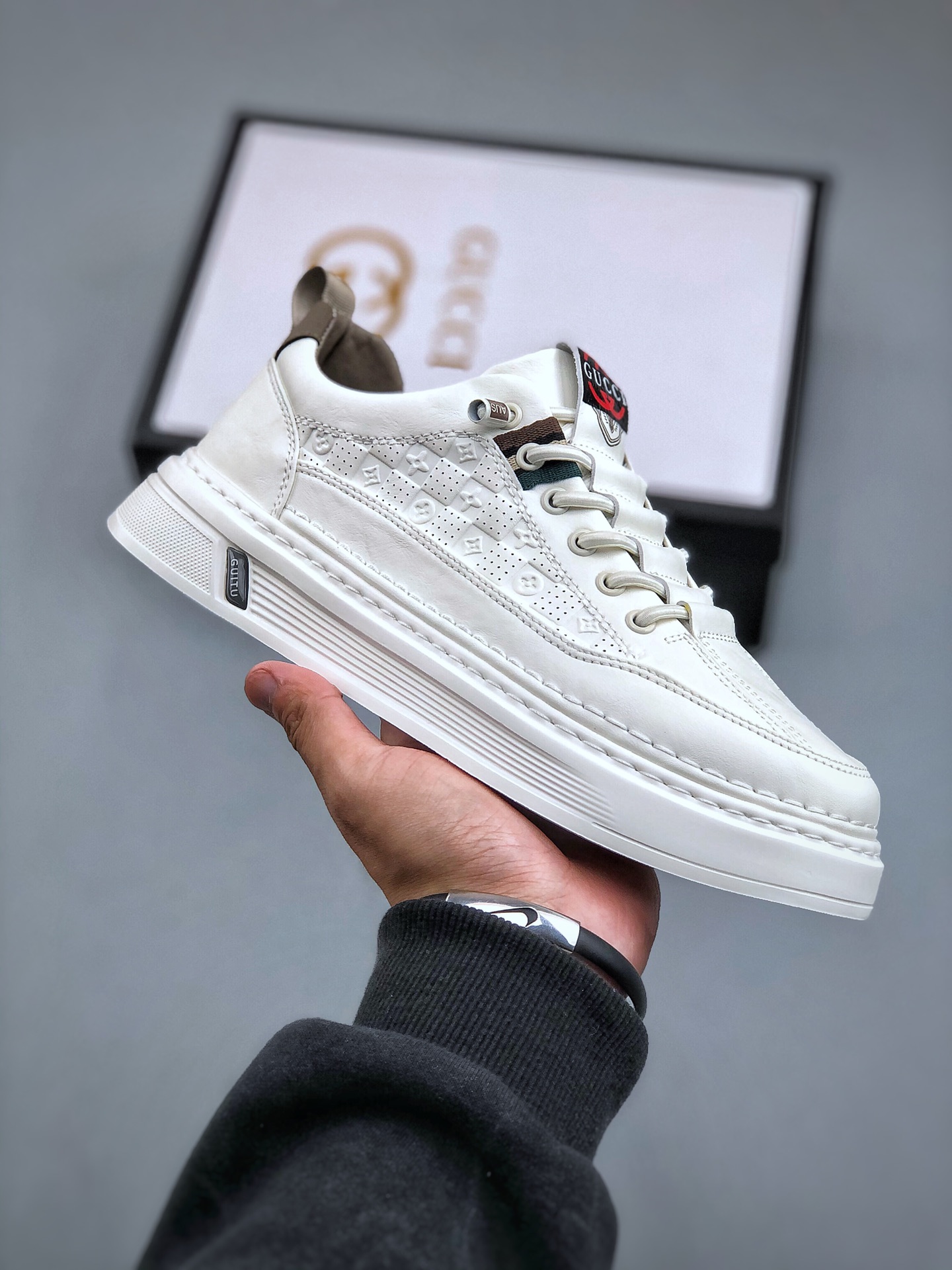 260 Gucci Screener GG High-Top Sneaker休闲潮鞋系列意大利进口超软小牛皮+刺绣搭配