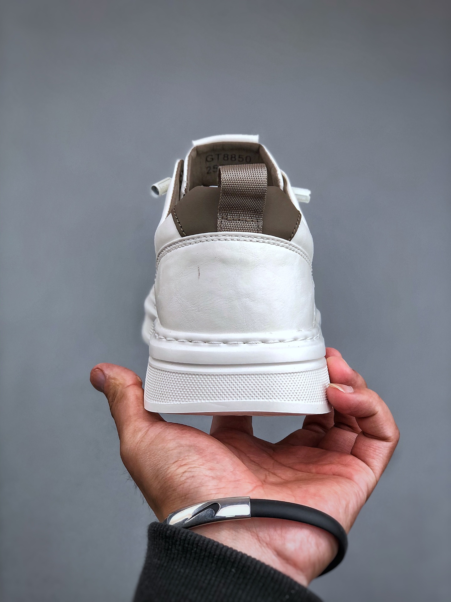 260 Gucci Screener GG High-Top Sneaker休闲潮鞋系列意大利进口超软小牛皮+刺绣搭配