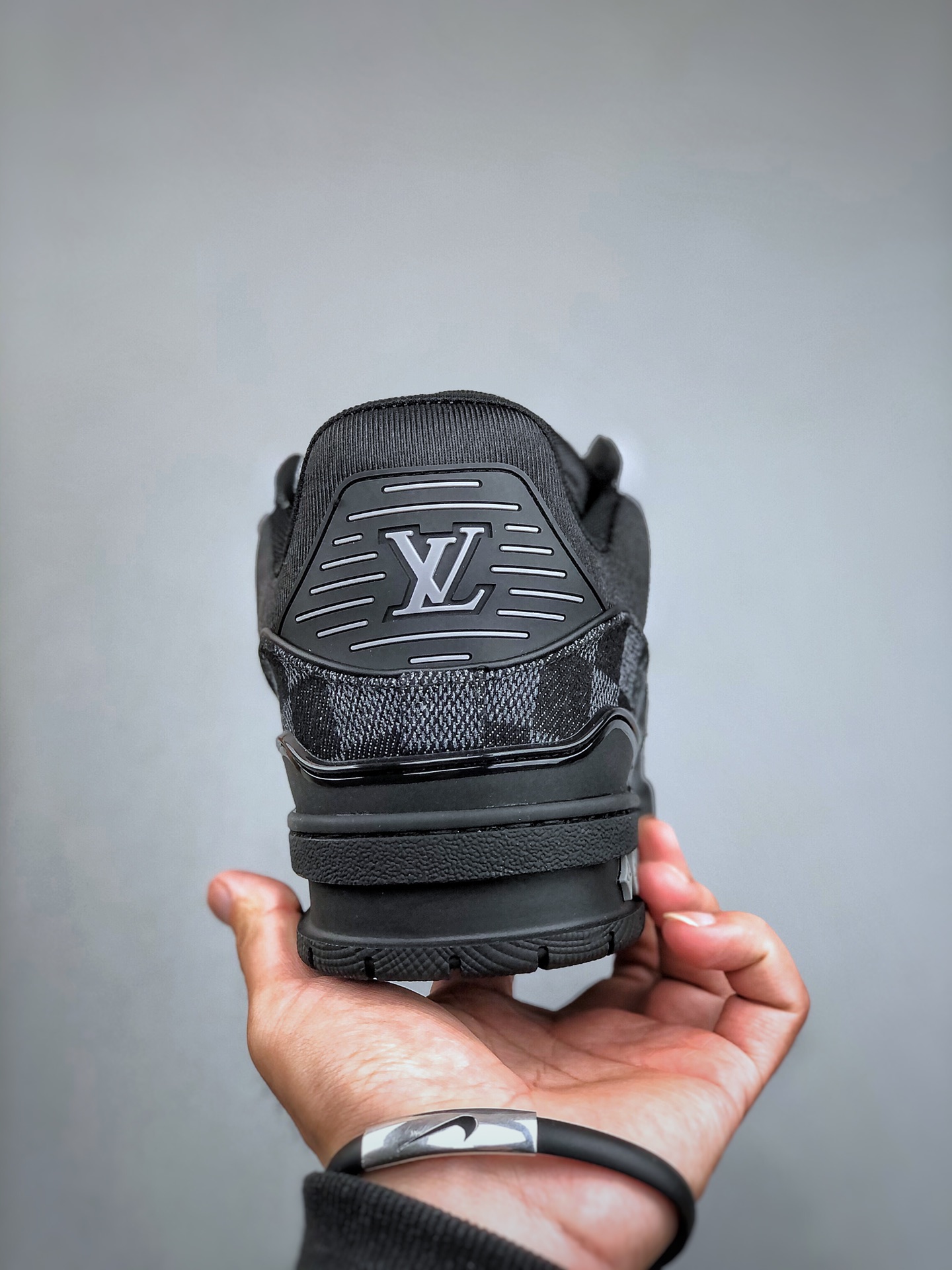 路易威登Louis Vuitton Trainer Sneaker Low休闲运动文化百搭篮球板鞋