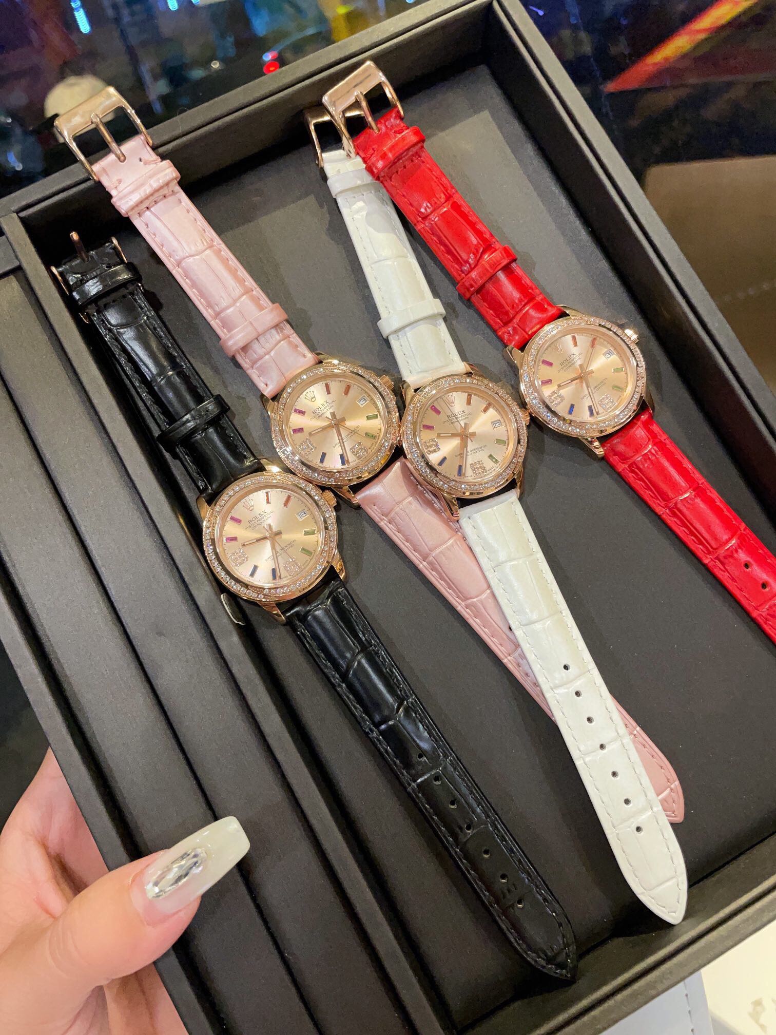 Elegant Rolex Ceramic Women’s Wristwatch with Sapphire Crystal Mirror – 35mm. - 图片 8