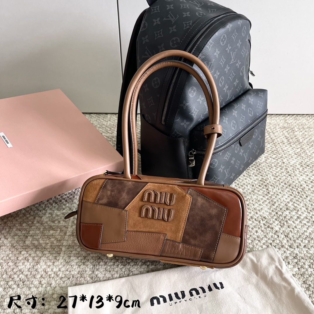 Miu Miu When the 1100 miumiu patch series was first launched in the counter, we had already started preparing its raw materials non-stop. It real