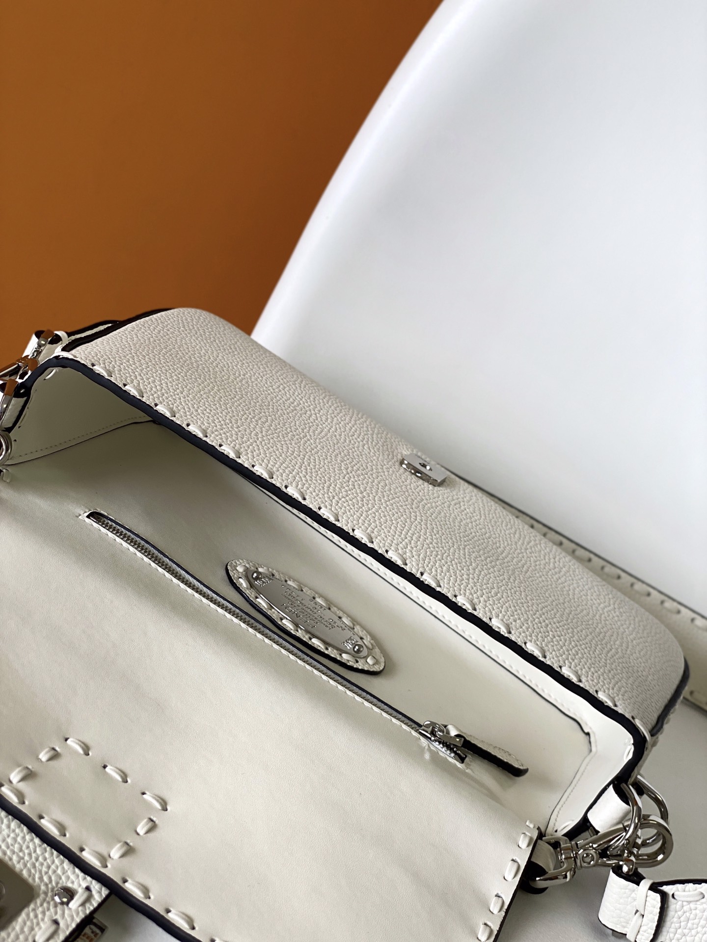 Fendi Baguette Medium White Leather Shoulder Bag - Chic and Timeless Design 6 i1717654652 2289 4