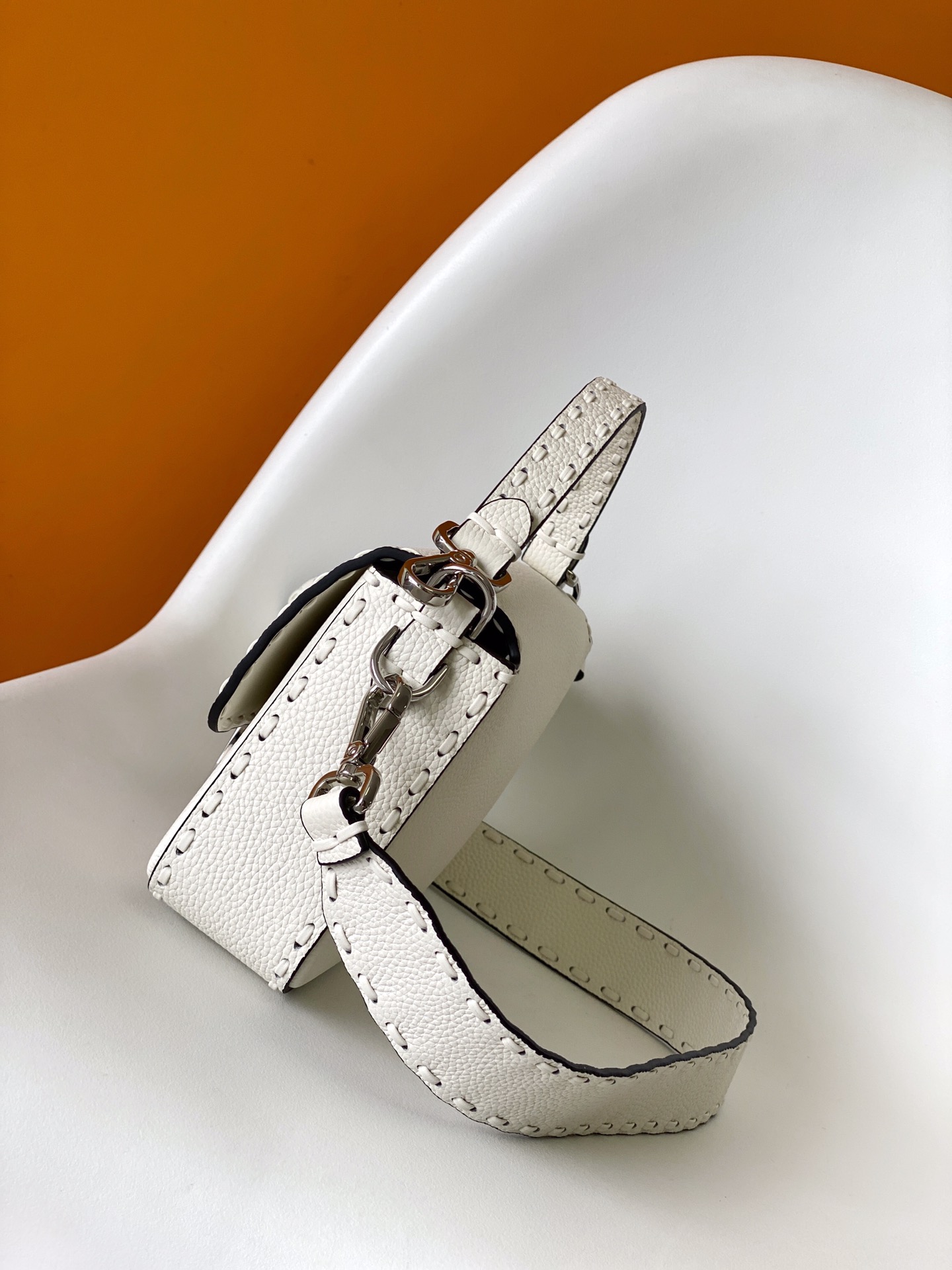 Fendi Baguette Medium White Leather Shoulder Bag - Chic and Timeless Design 4 i1717654652 4641 2