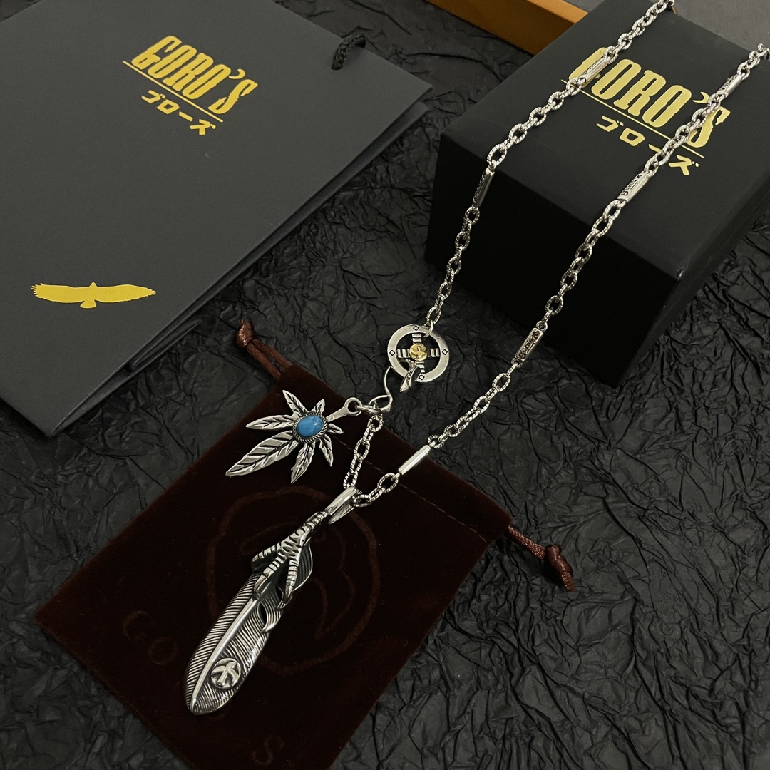 💰150    【新品上架】Goro’s高桥吾郎 羽毛吊坠 经典高桥项链  顶级版本 认准独家拍摄 主攻高端市场 绝对区别普通版本!图片产品细节与ZP一致!原版制作工艺 精工品质 纯手工打造 ~正品开模💝潮流时尚必备 男女均可佩戴 情侣款同款 摇滚朋克泰银风格 复古元素 潮流百搭 官网同款❤️