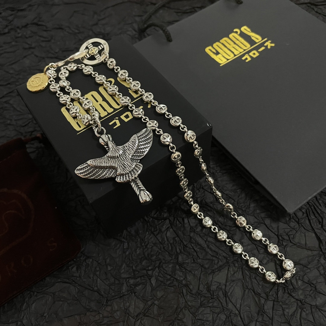 💰150    【新品上架】Goro’s高桥吾郎飞鹰吊坠 经典高桥项链  顶级版本 认准独家拍摄 主攻高端市场 绝对区别普通版本!图片产品细节与ZP一致!原版制作工艺 精工品质 纯手工打造 ~正品开模💝潮流时尚必备 男女均可佩戴 情侣款同款 摇滚朋克泰银风格 复古元素 潮流百搭 官网同款❤️