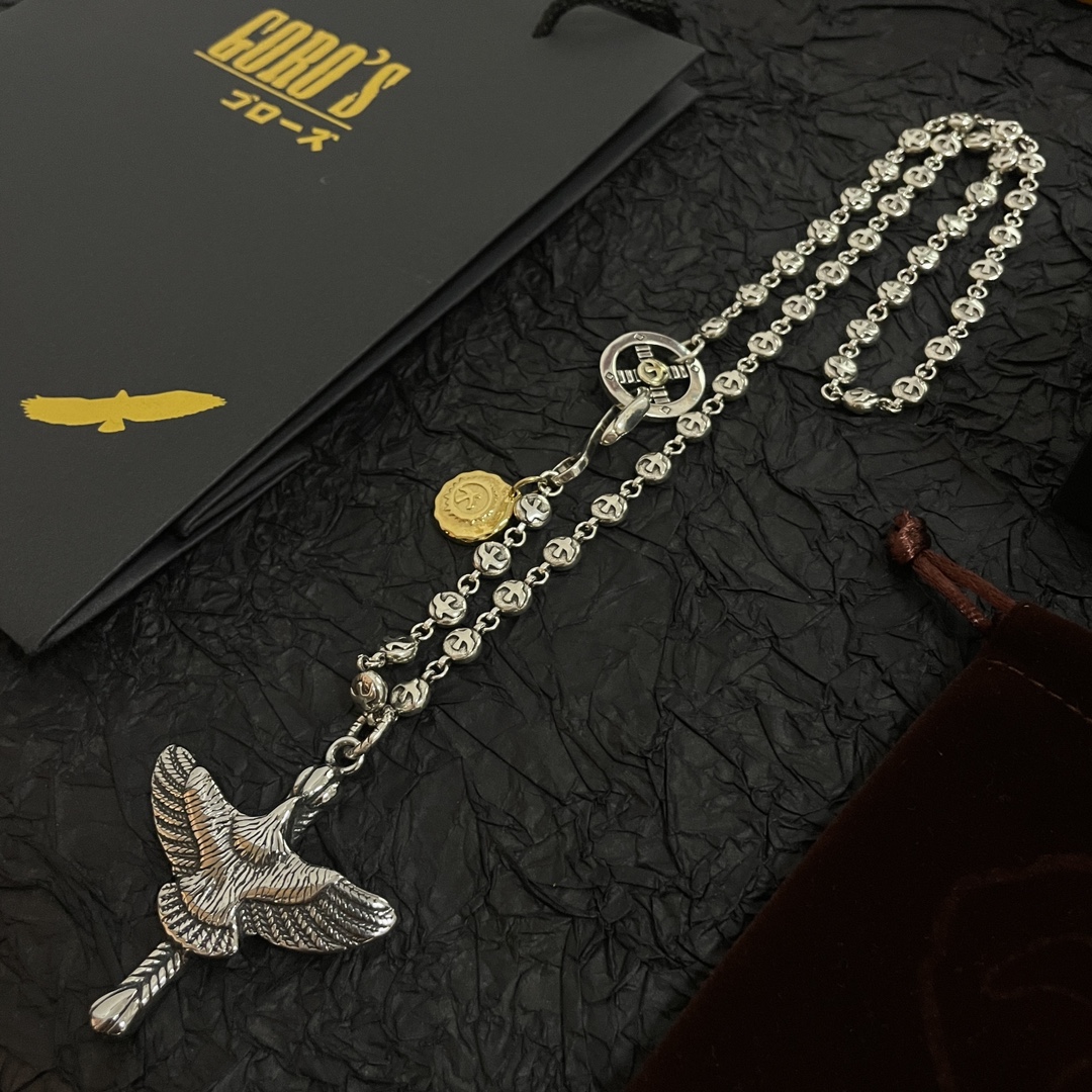 💰150    【新品上架】Goro’s高桥吾郎飞鹰吊坠 经典高桥项链  顶级版本 认准独家拍摄 主攻高端市场 绝对区别普通版本!图片产品细节与ZP一致!原版制作工艺 精工品质 纯手工打造 ~正品开模💝潮流时尚必备 男女均可佩戴 情侣款同款 摇滚朋克泰银风格 复古元素 潮流百搭 官网同款❤️