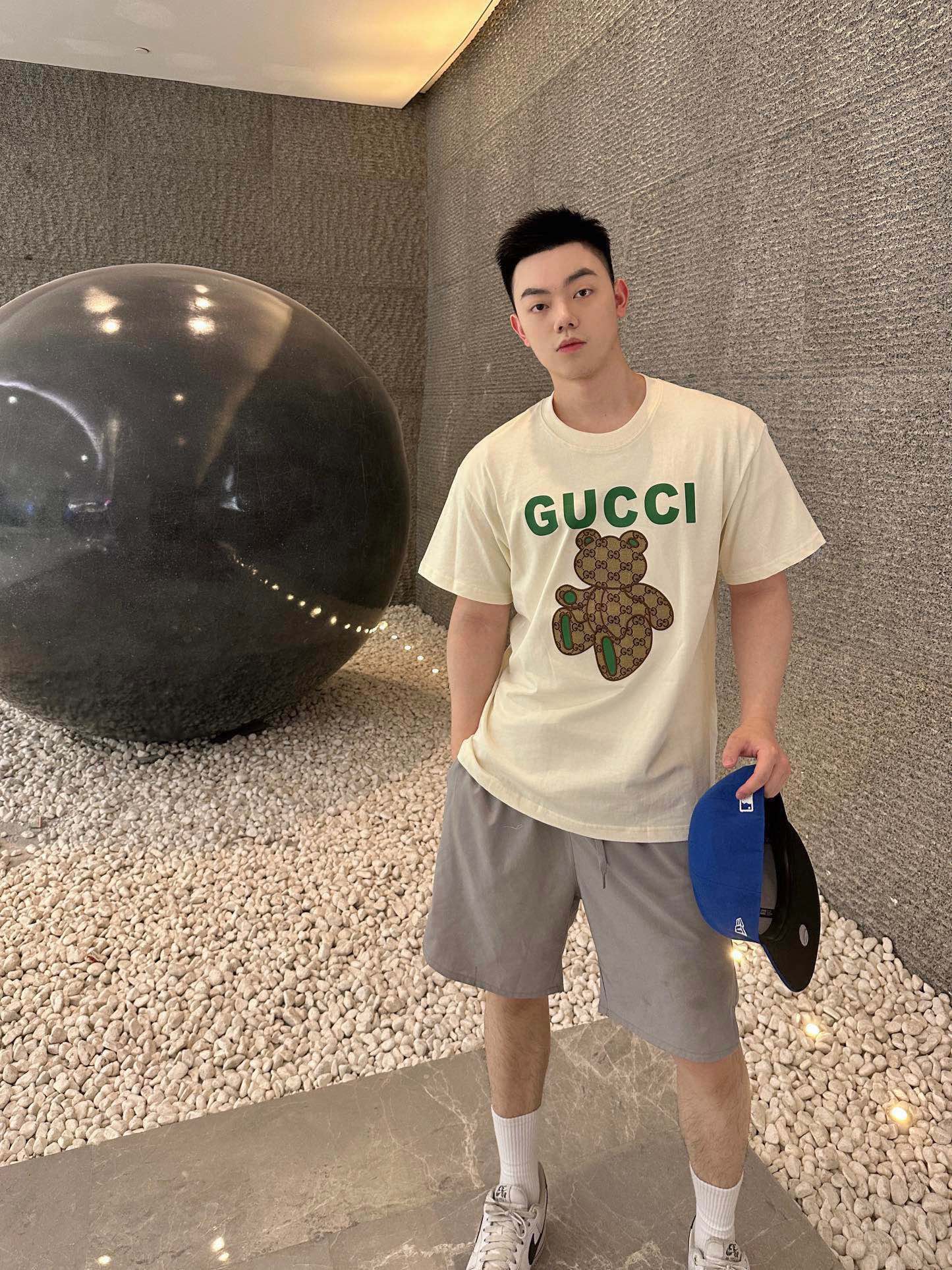 Gucci Jakość lustra
 Odzież T-Shirt Hafty Krótki rękaw
