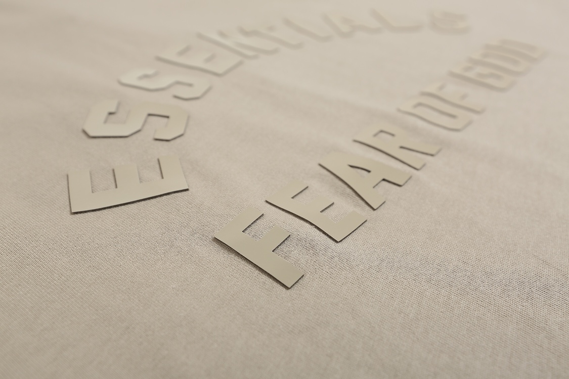 FEAR OF GOD ESSENTIALS T恤服装 9