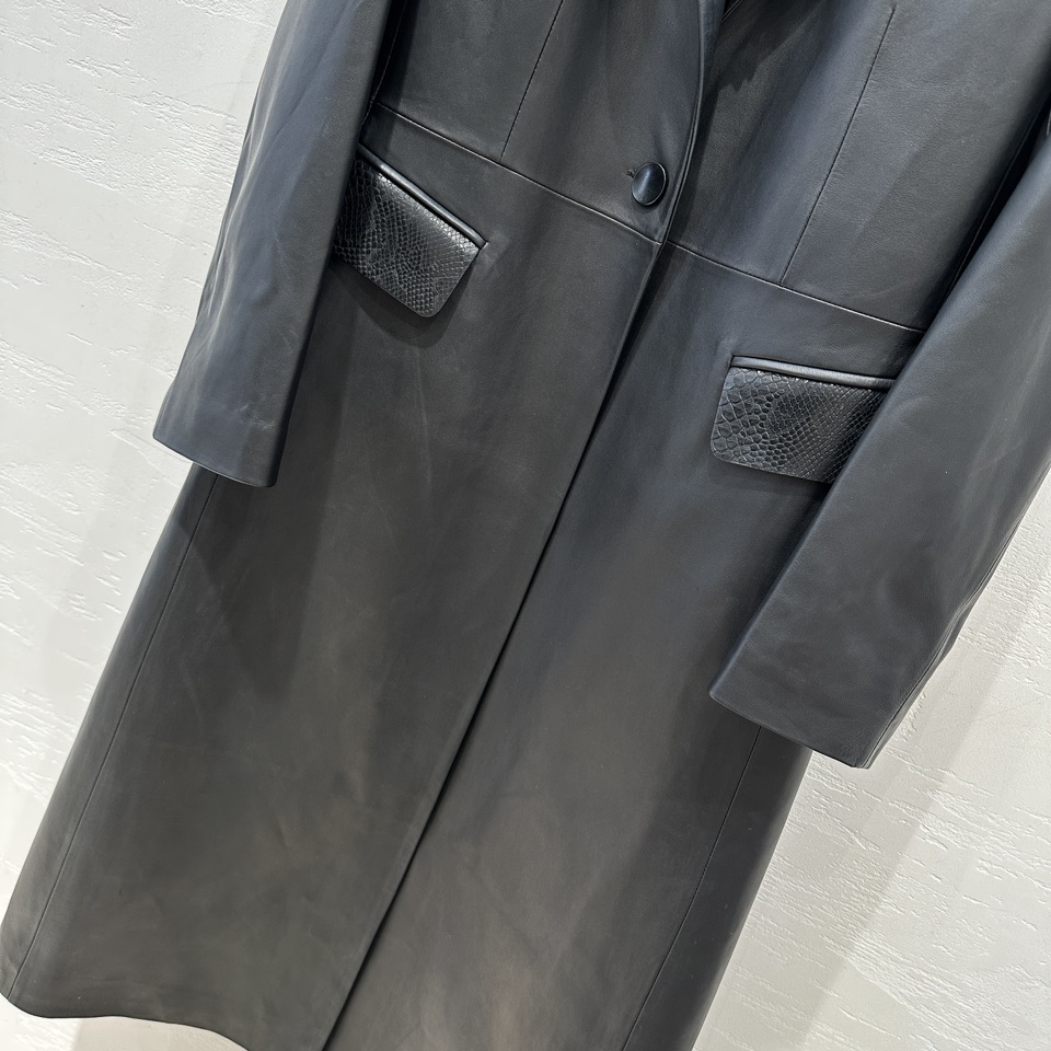 High-End Fend Suit: First-Hand, Top-Quality Lamb Skin, Stylish Collar, Perfect Details - 图片 3