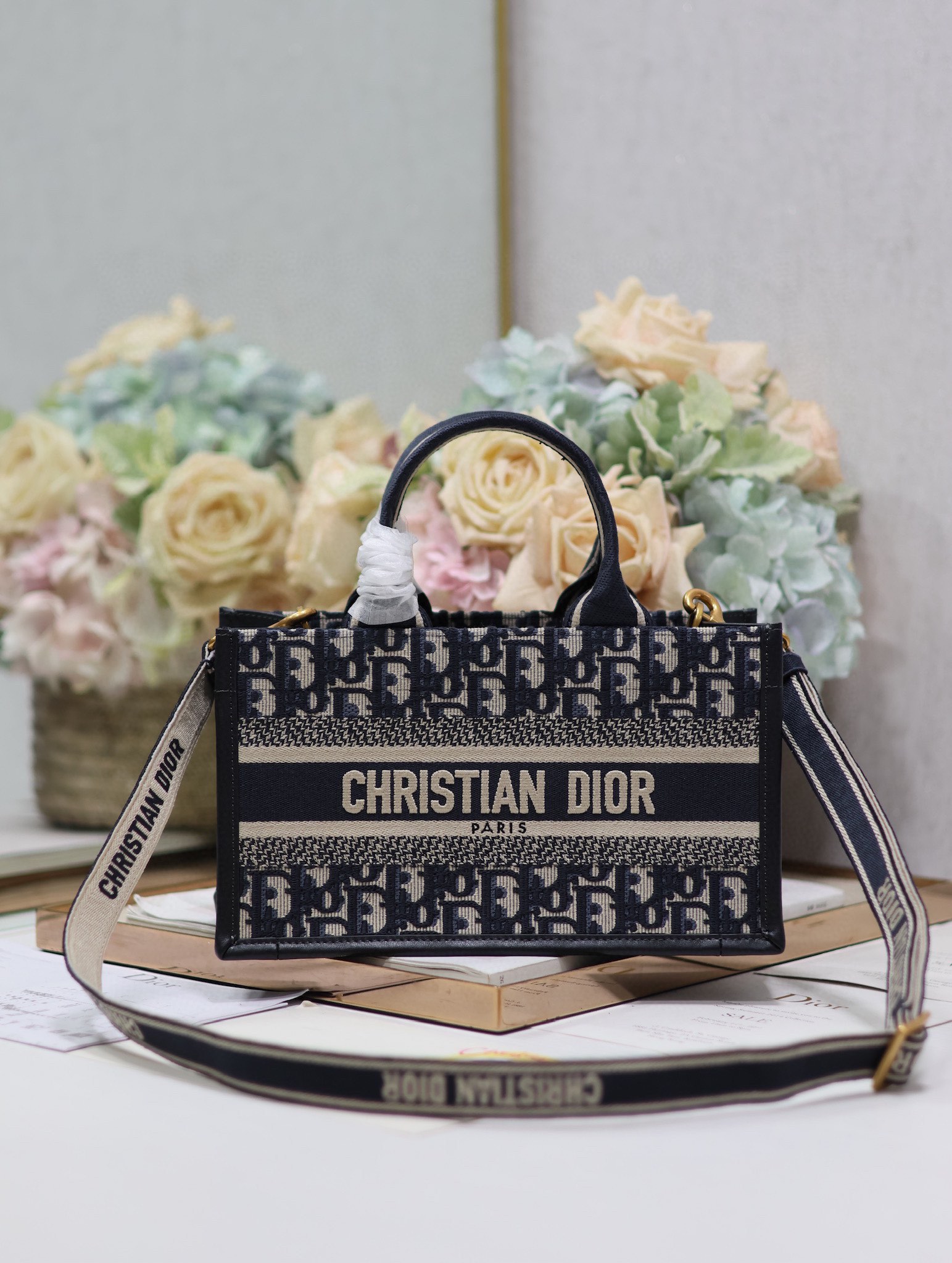 Shop Cheap High Quality 1:1 Replica
 Dior Book Tote Handbags Tote Bags Blue Embroidery Cowhide Fall Collection Oblique