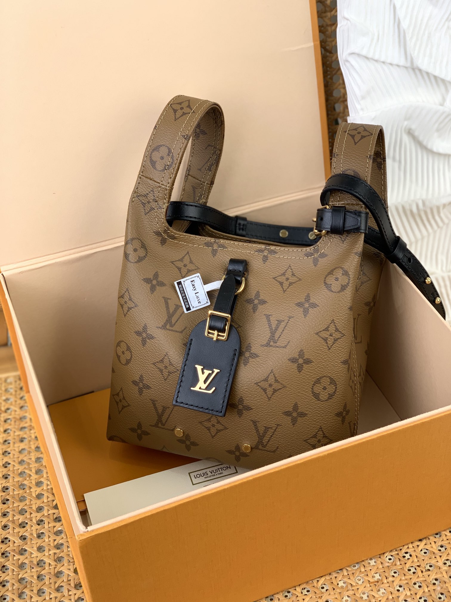 Louis Vuitton Taschen Handtaschen Tragetaschen Großhandel 2024 Replik
 Gelb Monogram Reverse Leinwand Rindsleder M46816