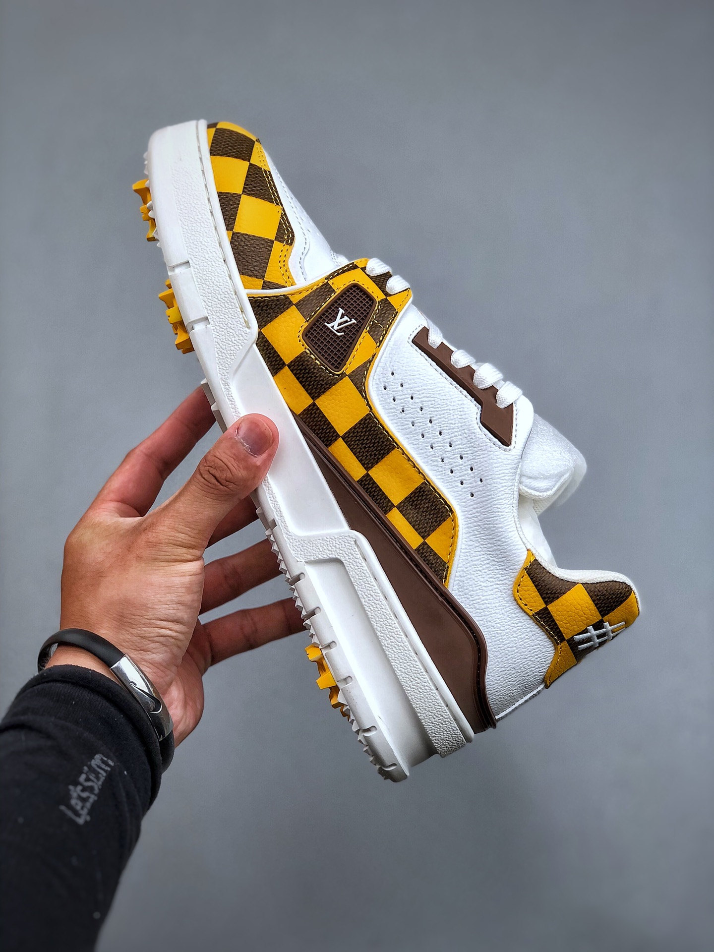 LV-路易-威登trainer 2024走秀最新款 2