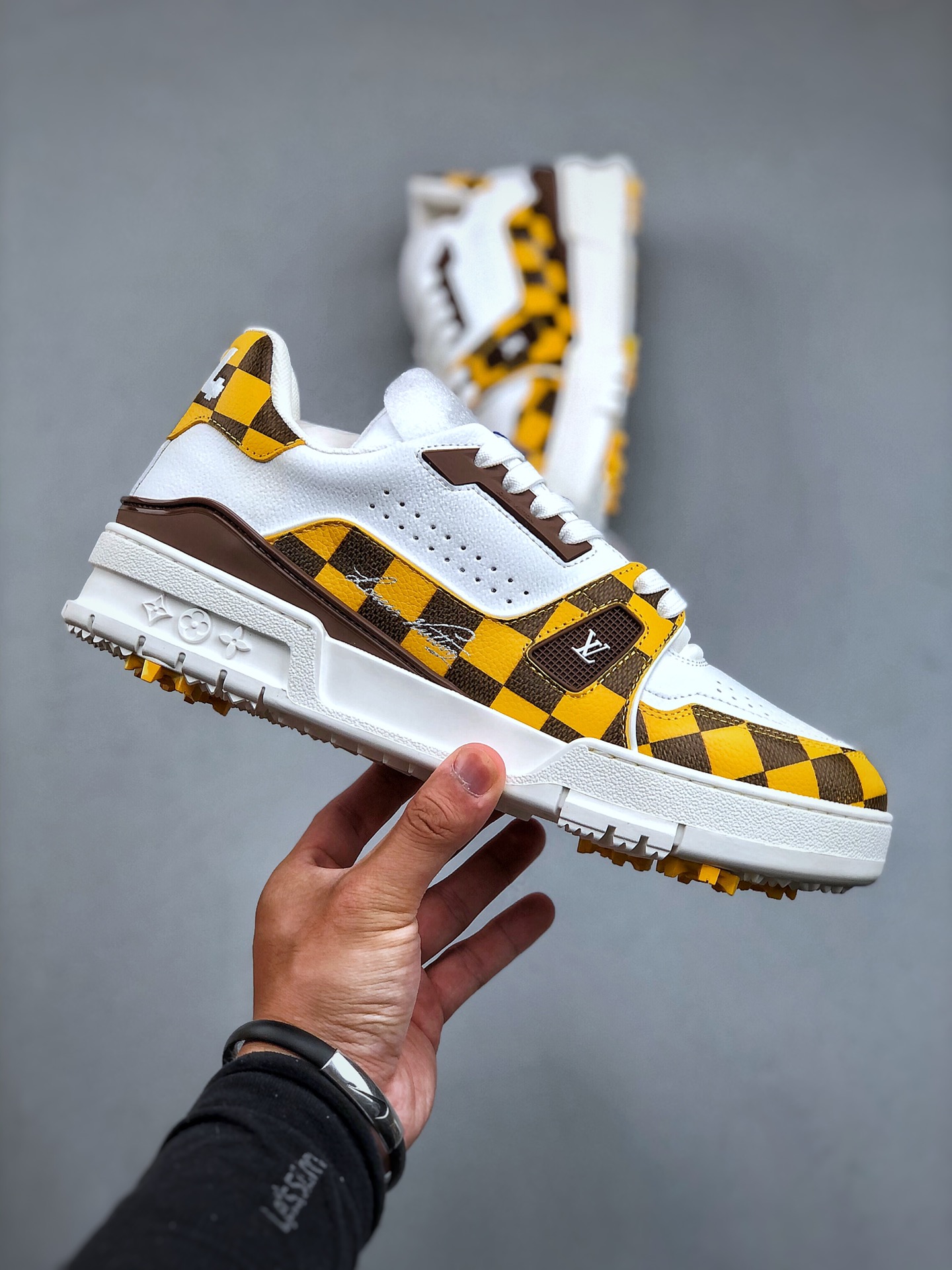 LV-路易-威登trainer 2024走秀最新款 4