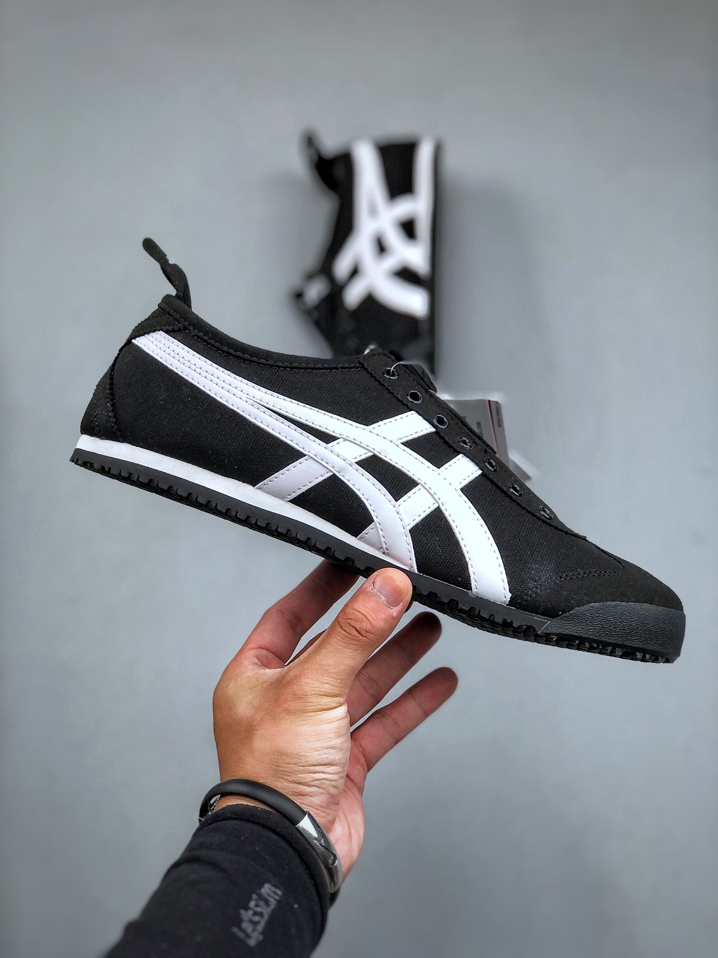 Onitsuka Tiger Mexico 66 Slip-On Canvas Sneakers - Comprehensive 4