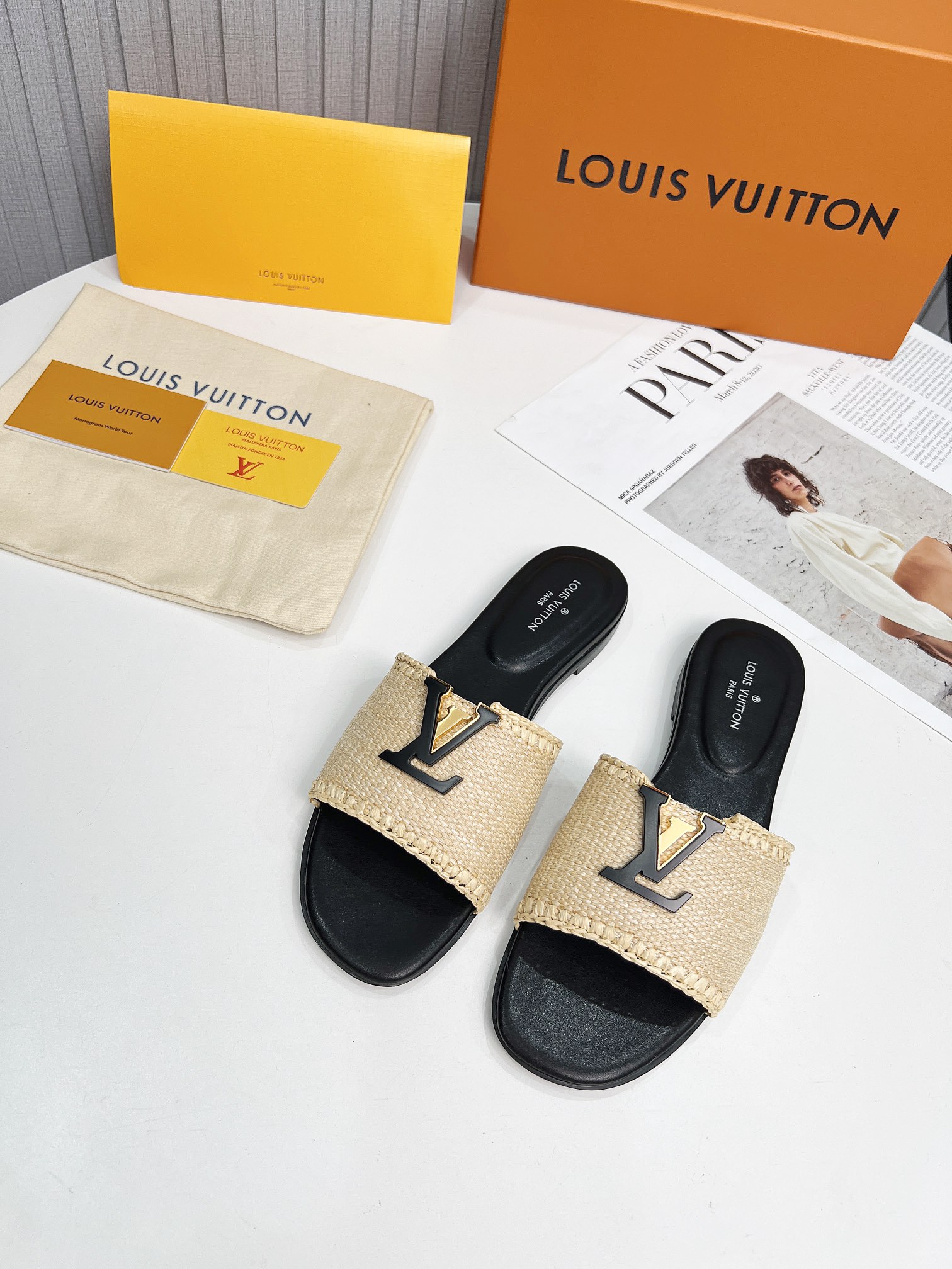 Louis Vuitton AAAAA+
 Schoenen Pantoffels Weven Vrouwen Echt leer Raffia Rubber