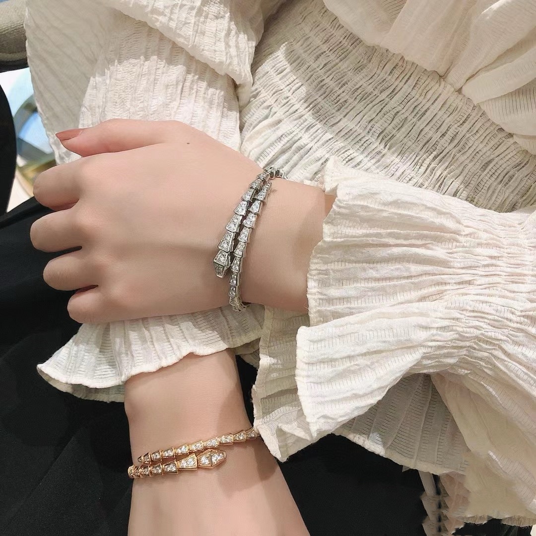 Bvlgari Haute Joaillerie Fine Jewelry Earrings Necklace Ring
