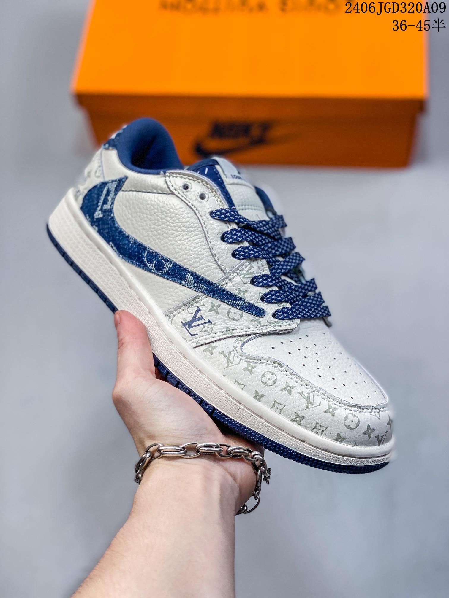 💰120
当红嘻哈歌手特拉维斯·斯科特联乘路易威登Louis Vuitton x Travis Scott x Nike Air Jordan 1 Low OG SP"Damier Azur/Brown/LV Monogram"AJ1乔丹一代经典低帮文化百搭休闲运动篮球鞋“TS联名LV倒钩”。
类型:男女鞋
货号:LX1988-104
码数:36-45含半码
编码06JGD320A06