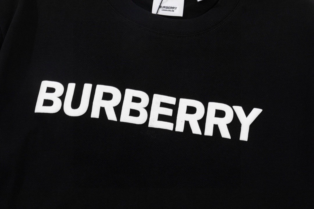 巴宝莉/Burberry 夏季新款高端品质 经典字母发泡印花休闲情侣圆领短袖T恤