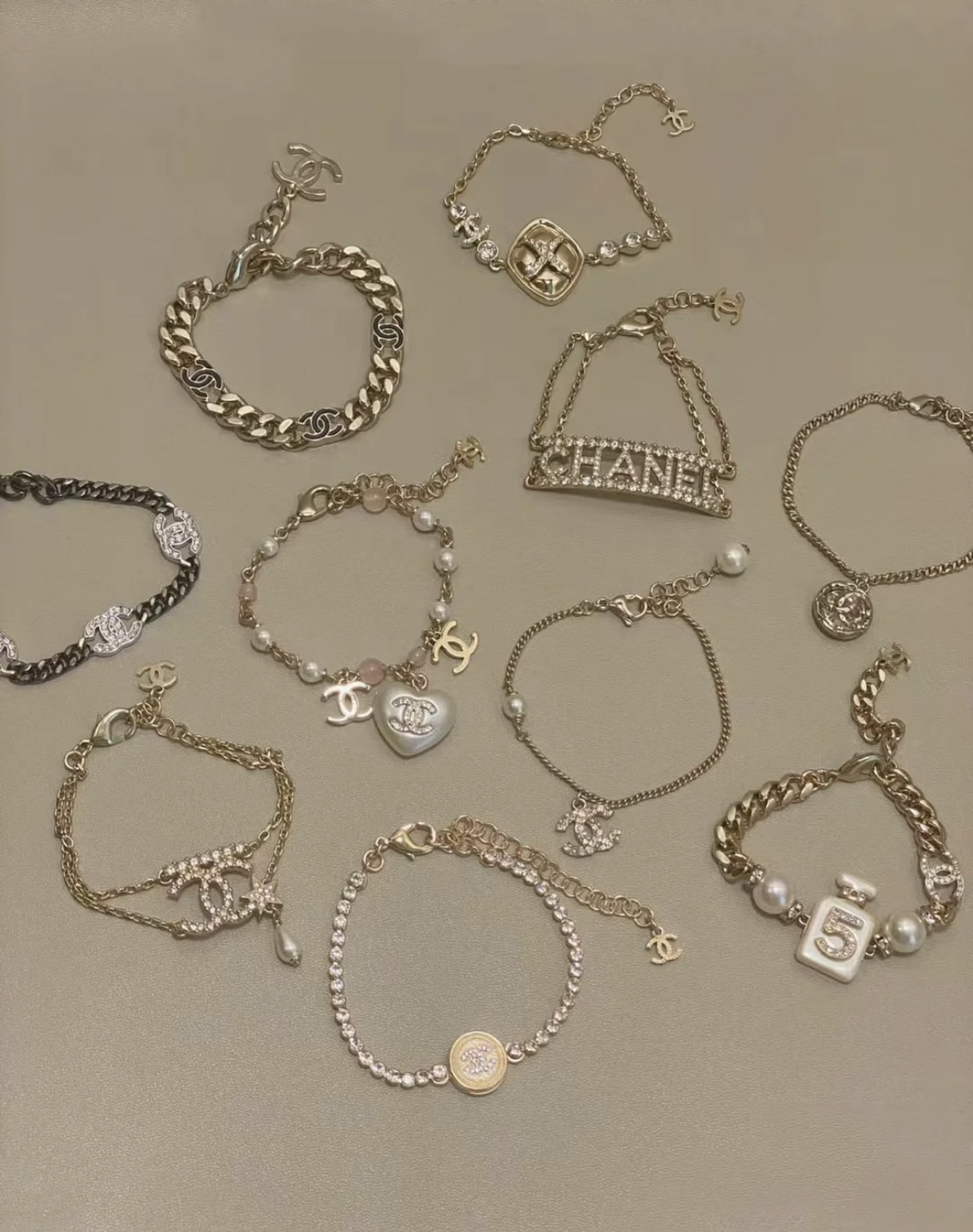 NO:101581,Xiaohongshu hot necklace bracelet spot lots of strong recommendations, Chanel, necklace, bracelet19860909小红书爆款项链手链 现货多多 强烈推荐,香奈儿,chanel,necklace,bracelet,Jewelry