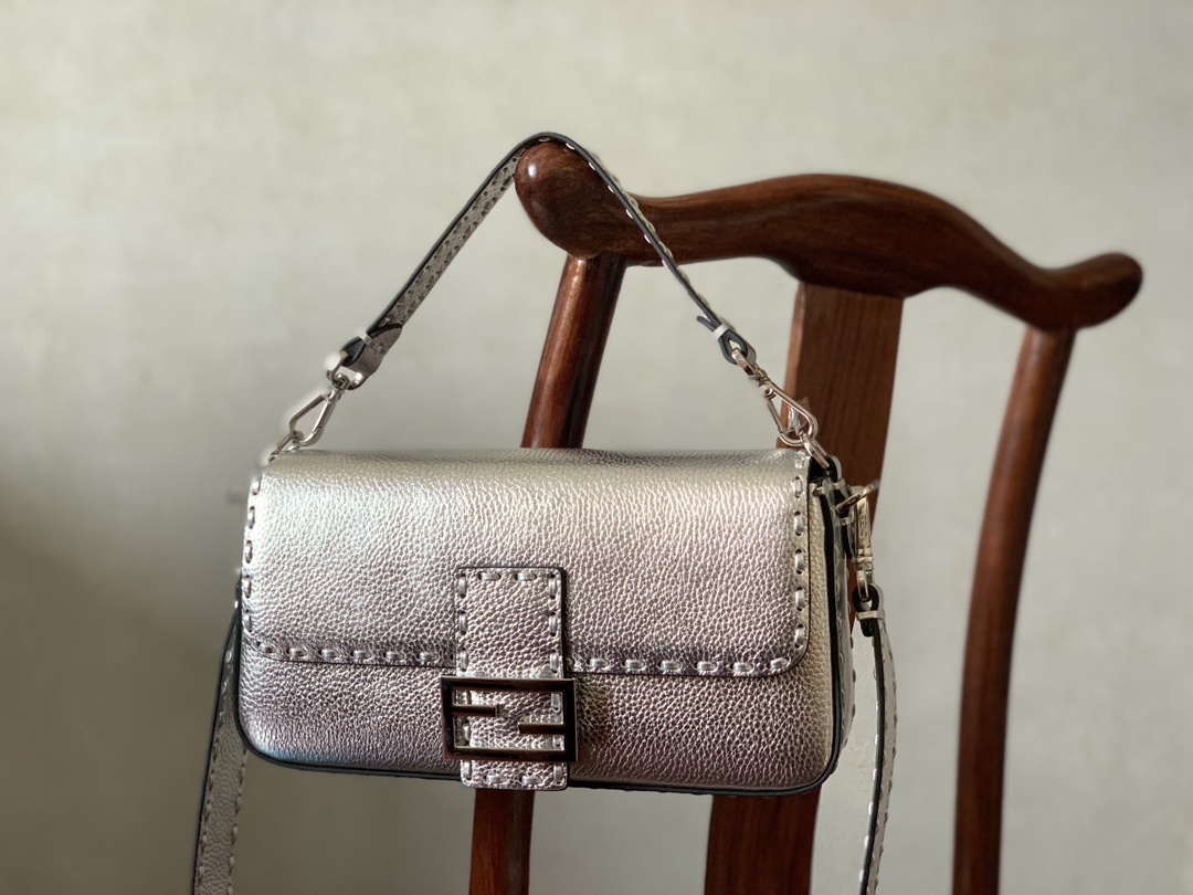 Fendi [Iconic Baguette Medium Handbag] Silver Silver Buckle