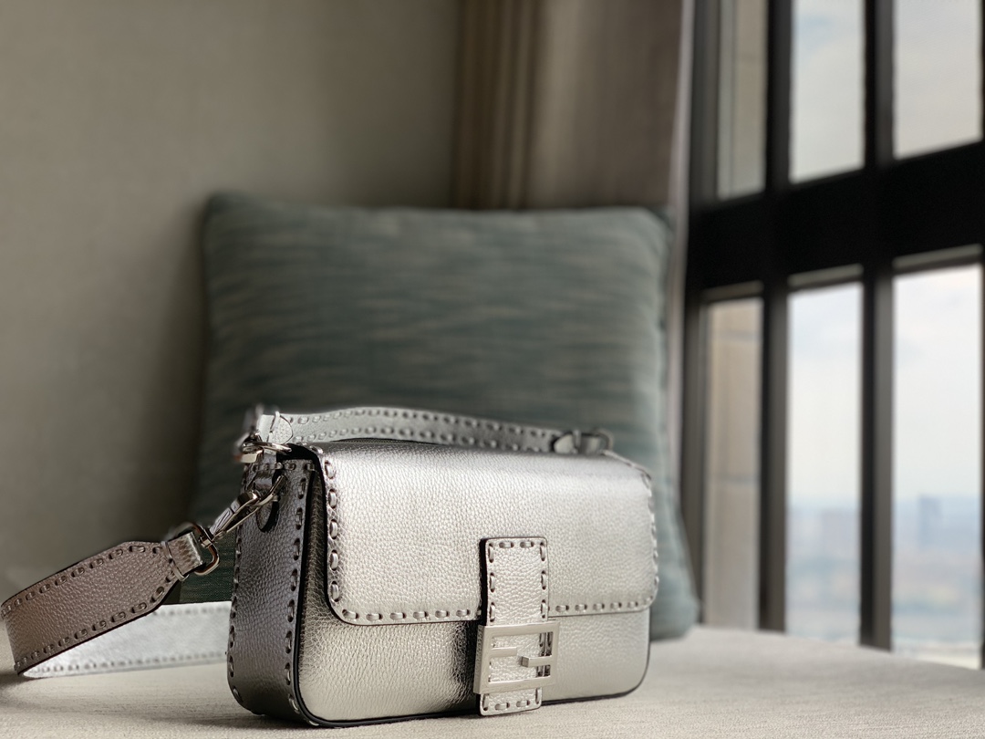 Fendi [Iconic Baguette Medium Handbag] Silver Silver Buckle