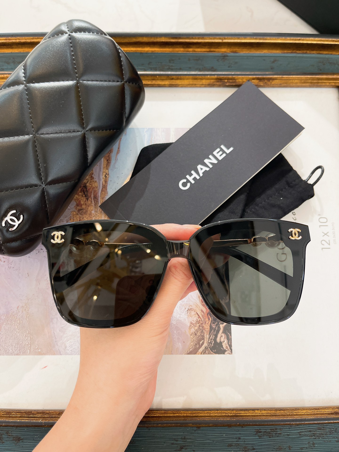 Chanel 香奈儿墨镜