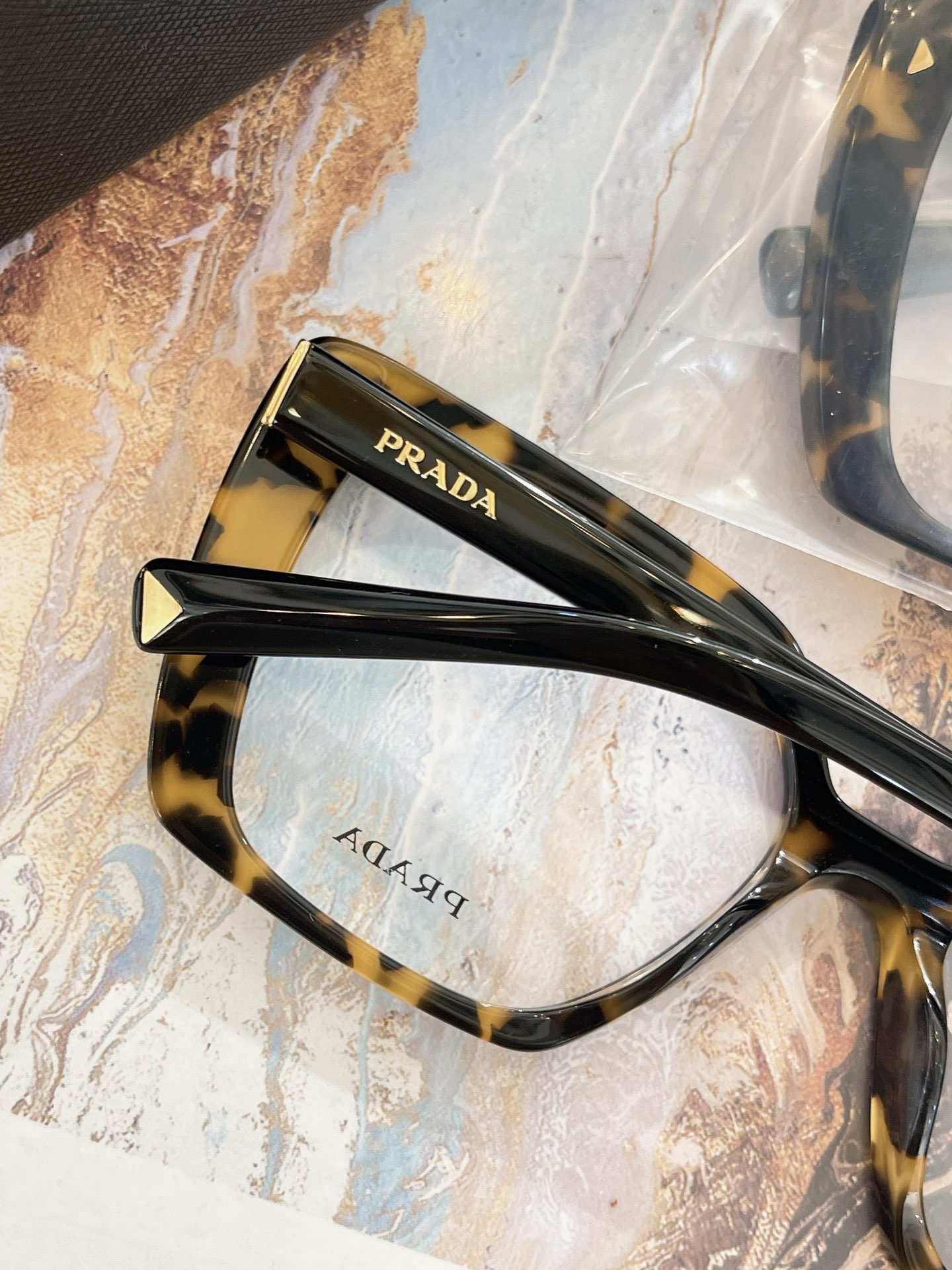 Prada 普拉达眼镜框