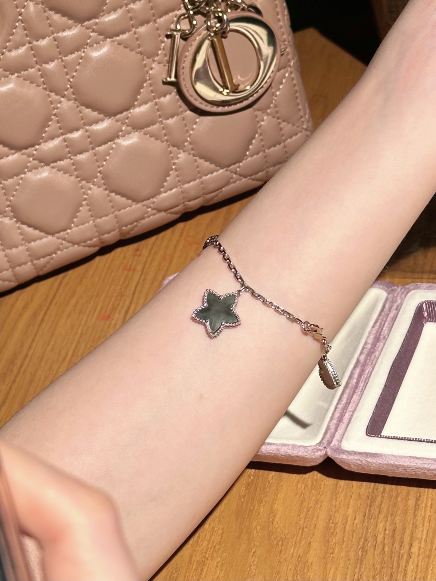 Van Cleef & Arpels VCA高定18k金 俺美女姐姐自留款