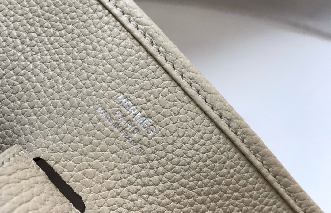 Hermès Evelyne 28cm Togoレザーショルダーバッグ