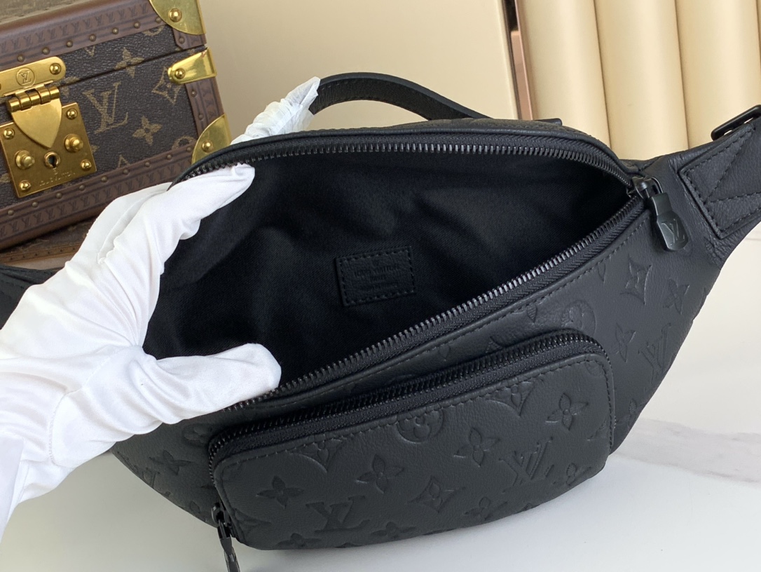 Louis Vuitton Monogram Shadow 腰包皮带,lv,包 5
