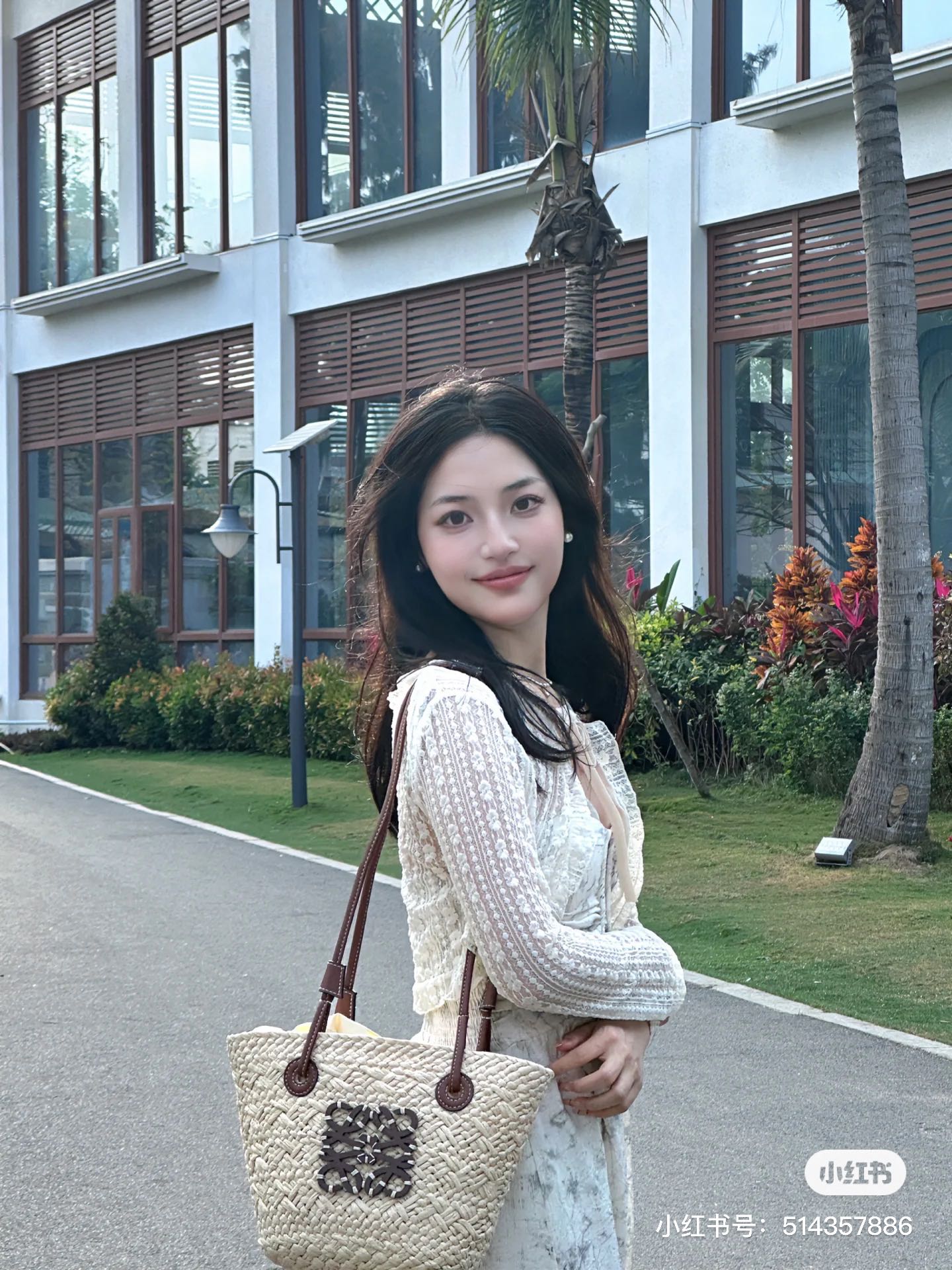 NO:227763,ＬＯＥＷＥLoewe mini small straw trouser bag, beach travel must have, 25*20cm hat, straw hat, fisherman hat, baseball hat, hat, loewe, espadrilles, espadrilles, hats19860909ＬＯＥＷＥ罗意威迷你小号草编包,沙滩出游必备,25*20cm帽子草帽渔夫帽棒球帽,帽子,loewe,espadrilles,espadrilles,hats,hat