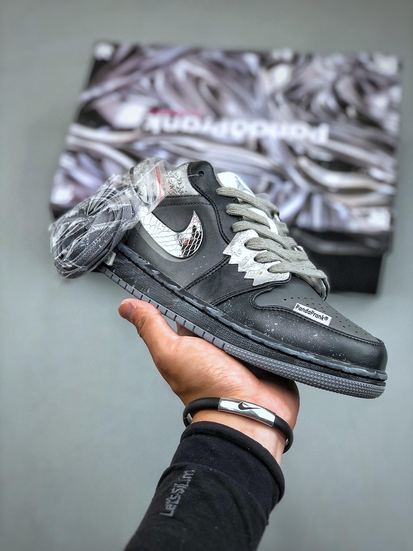 Air Jordan AJ Low 熊猫恶作剧摩登薇境 格雷系 黑银灰 “全网独家正确版本无原鞋不开发 始终坚持对品质、细节 完美复刻” 市面唯一纯原级别 完美零毛边处理 原厂内置全掌气垫 价1