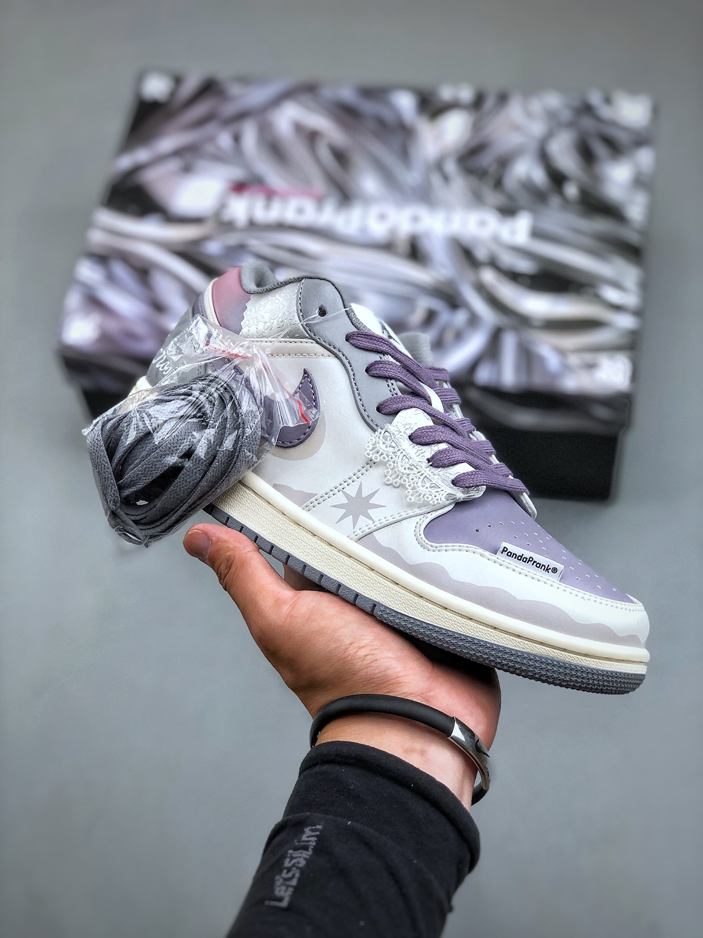 Air Jordan AJ Low 熊猫恶作剧摩登薇境 格雷系 黑银灰 “全网独家正确版本无原鞋不开发 始终坚持对品质、细节 完美复刻” 市面唯一纯原级别 完美零毛边处理 原厂内置全掌气垫 价9