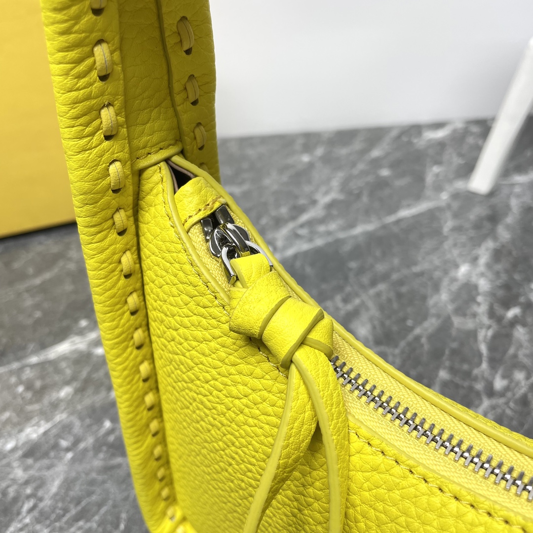 Fendi väska Premium — photo 7