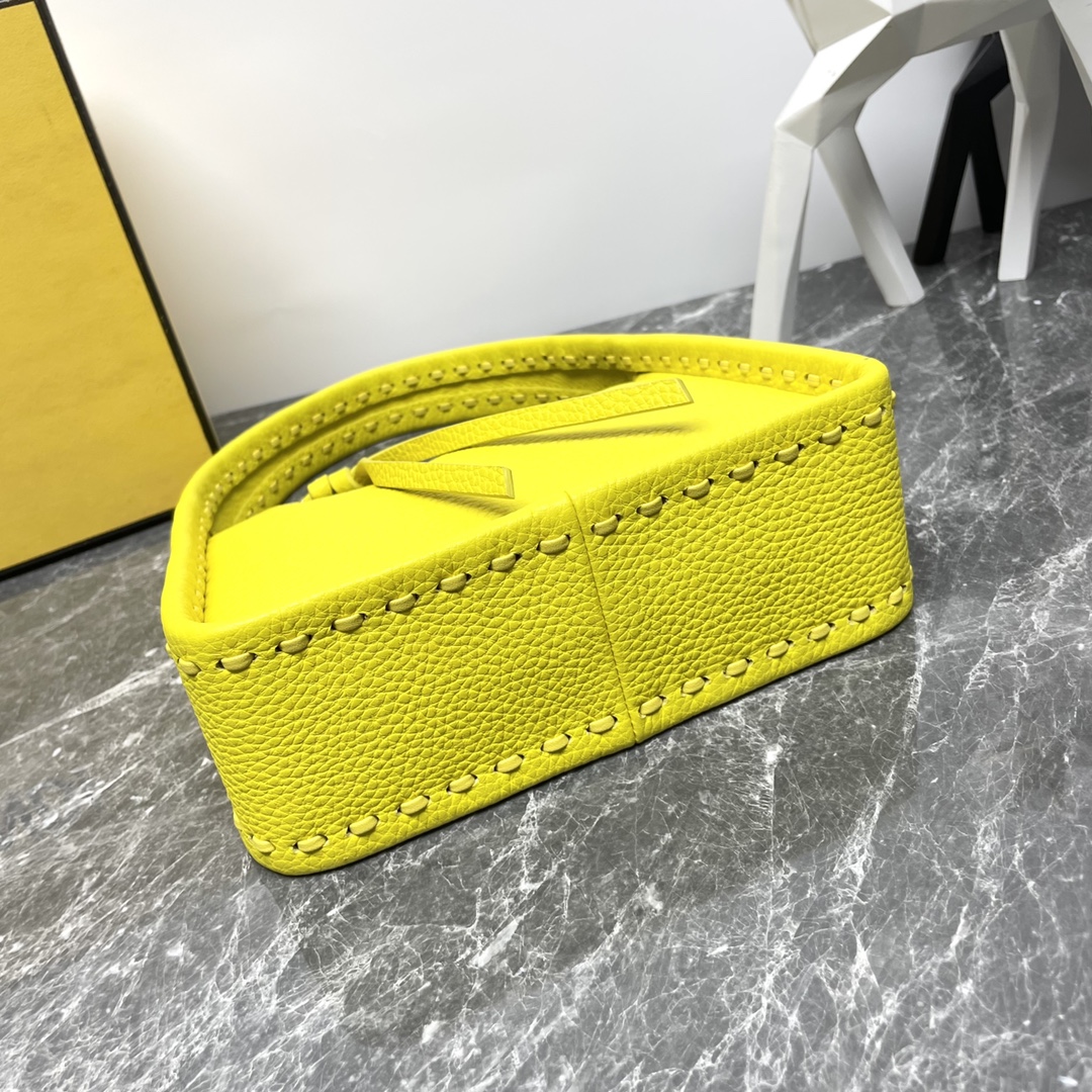 Fendi väska Premium — photo 4